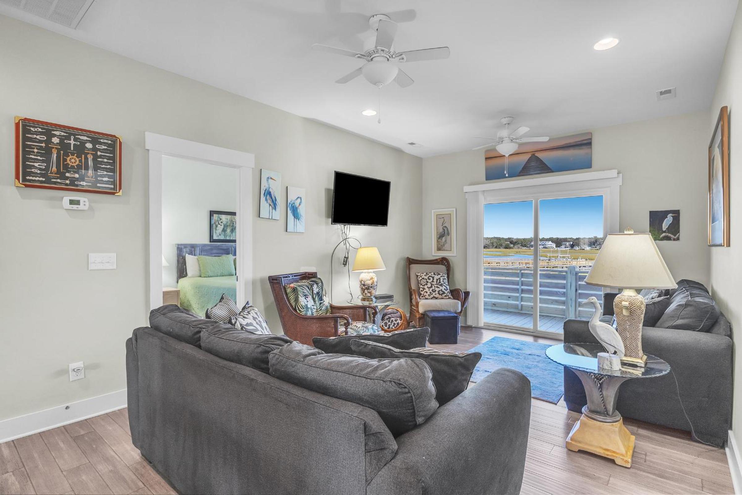 Fountains Folly by Oak Island Accommodations, photo 72