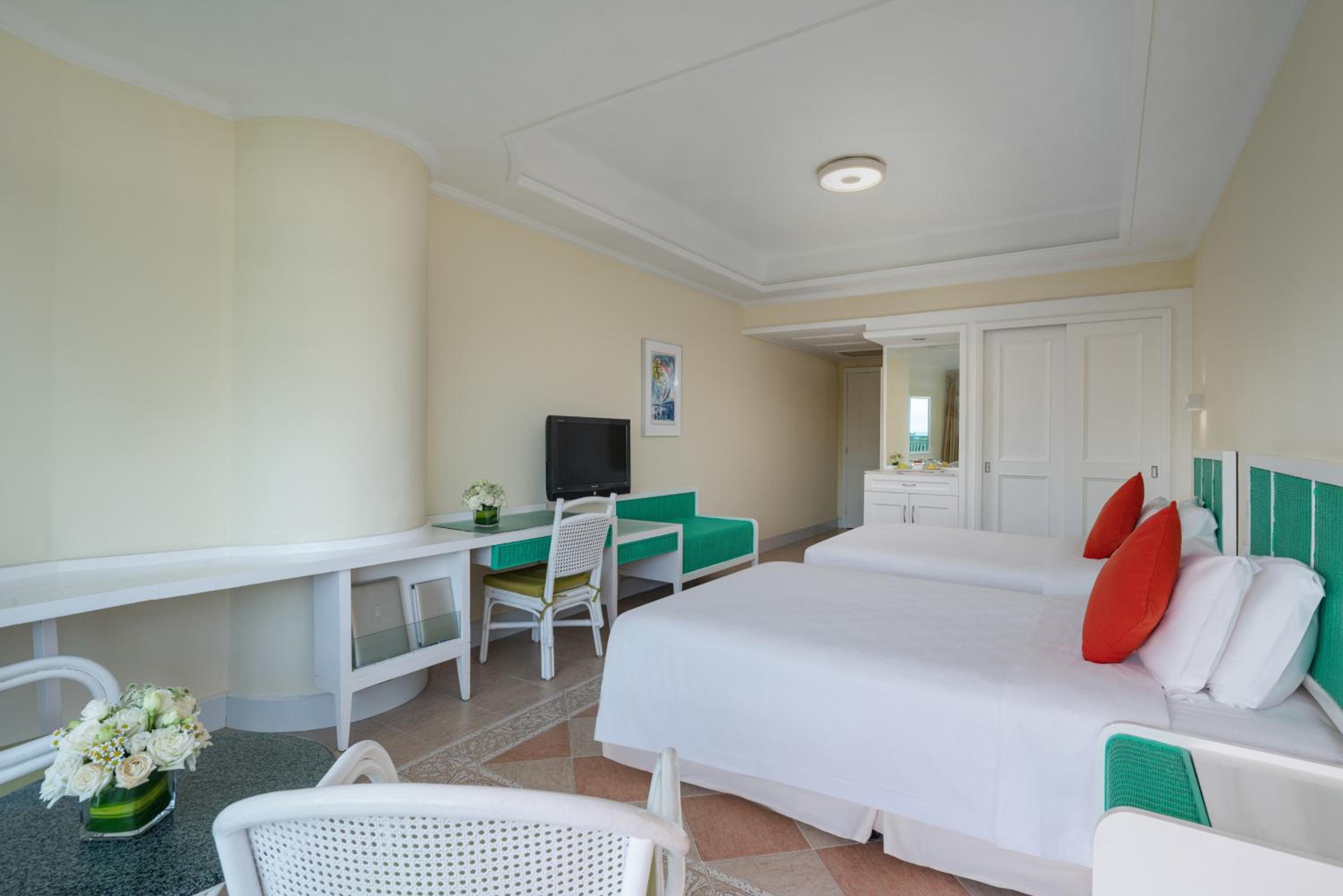 Sunshine Resort Intime Sanya