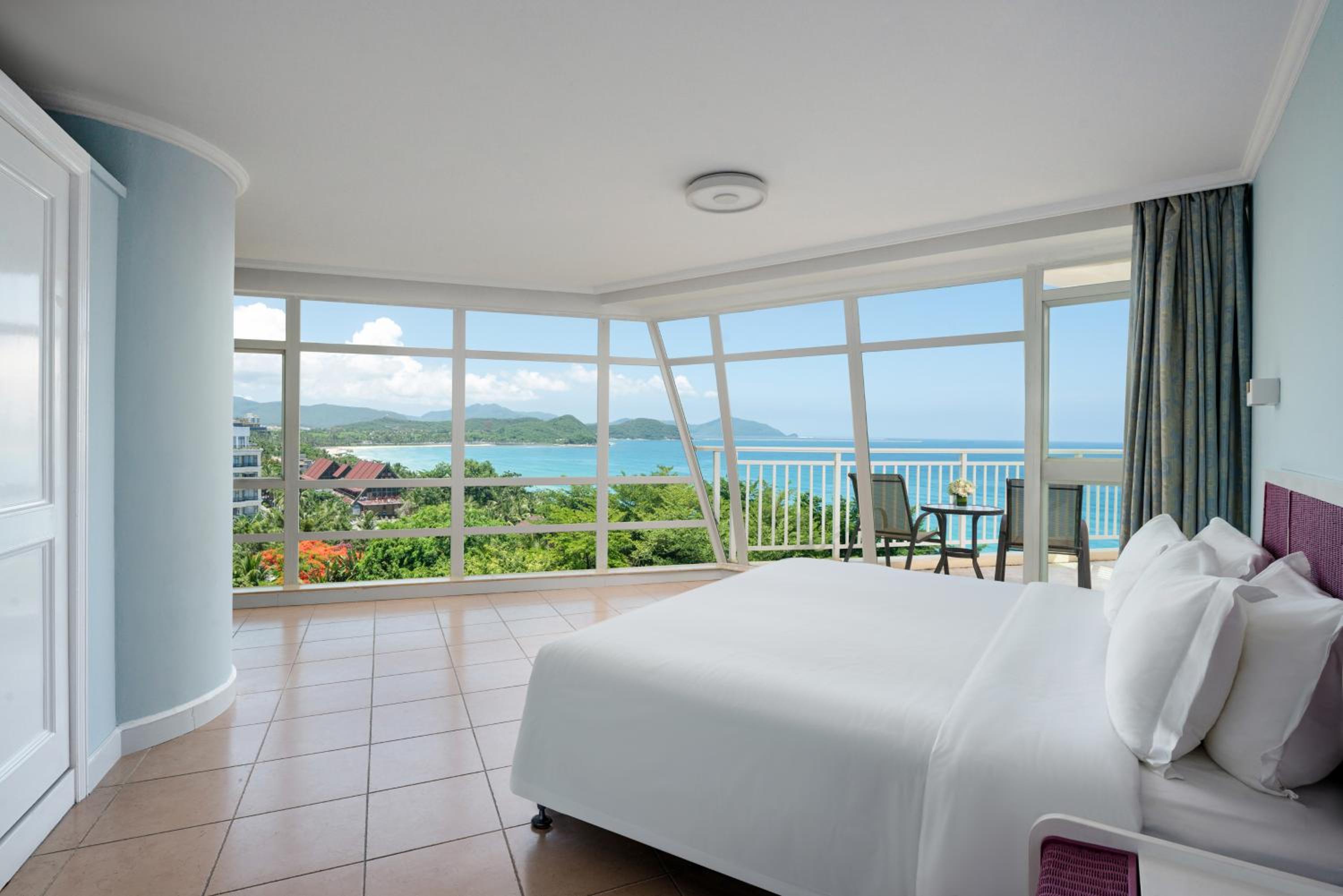 Sunshine Resort Intime Sanya
