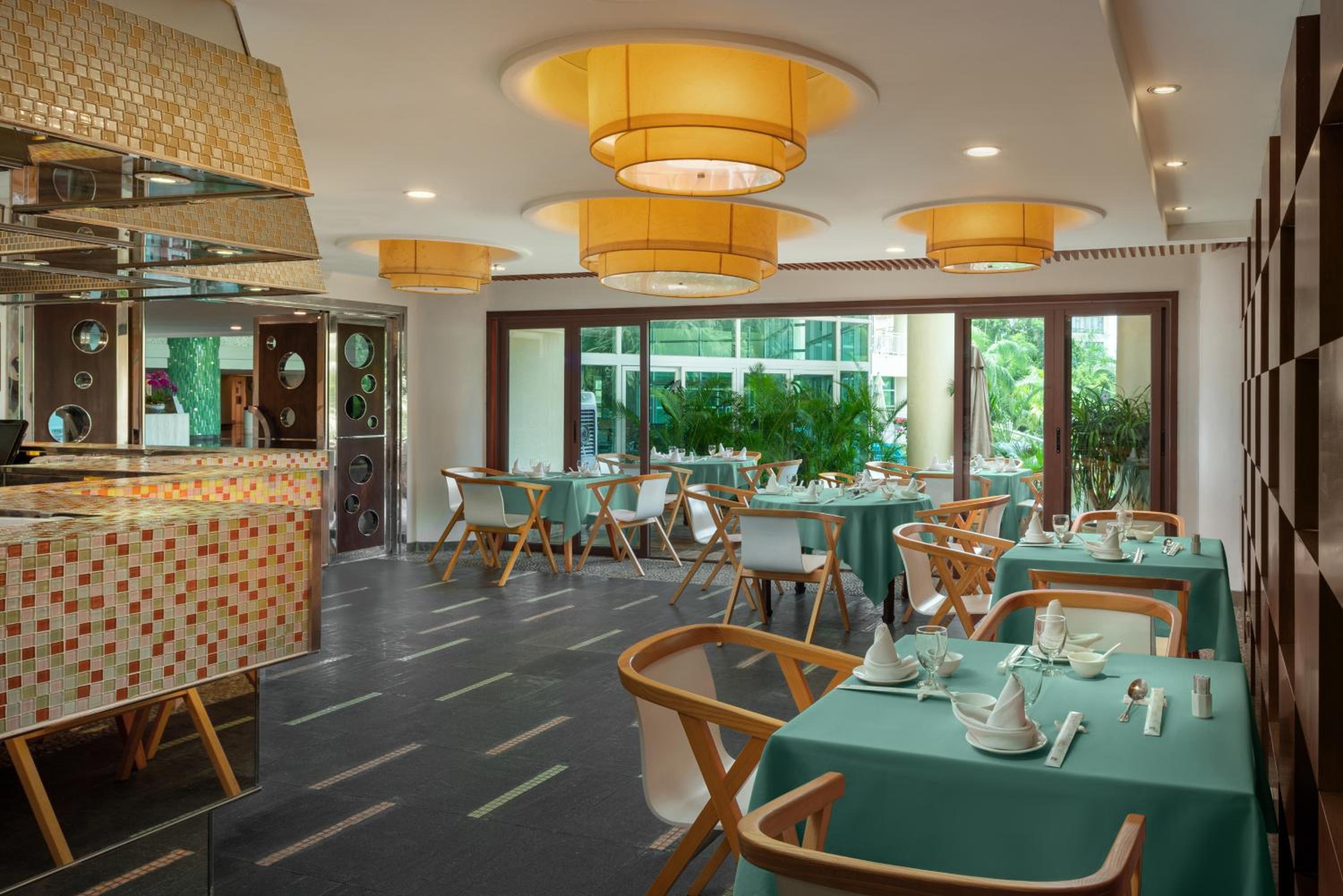 Sunshine Resort Intime Sanya