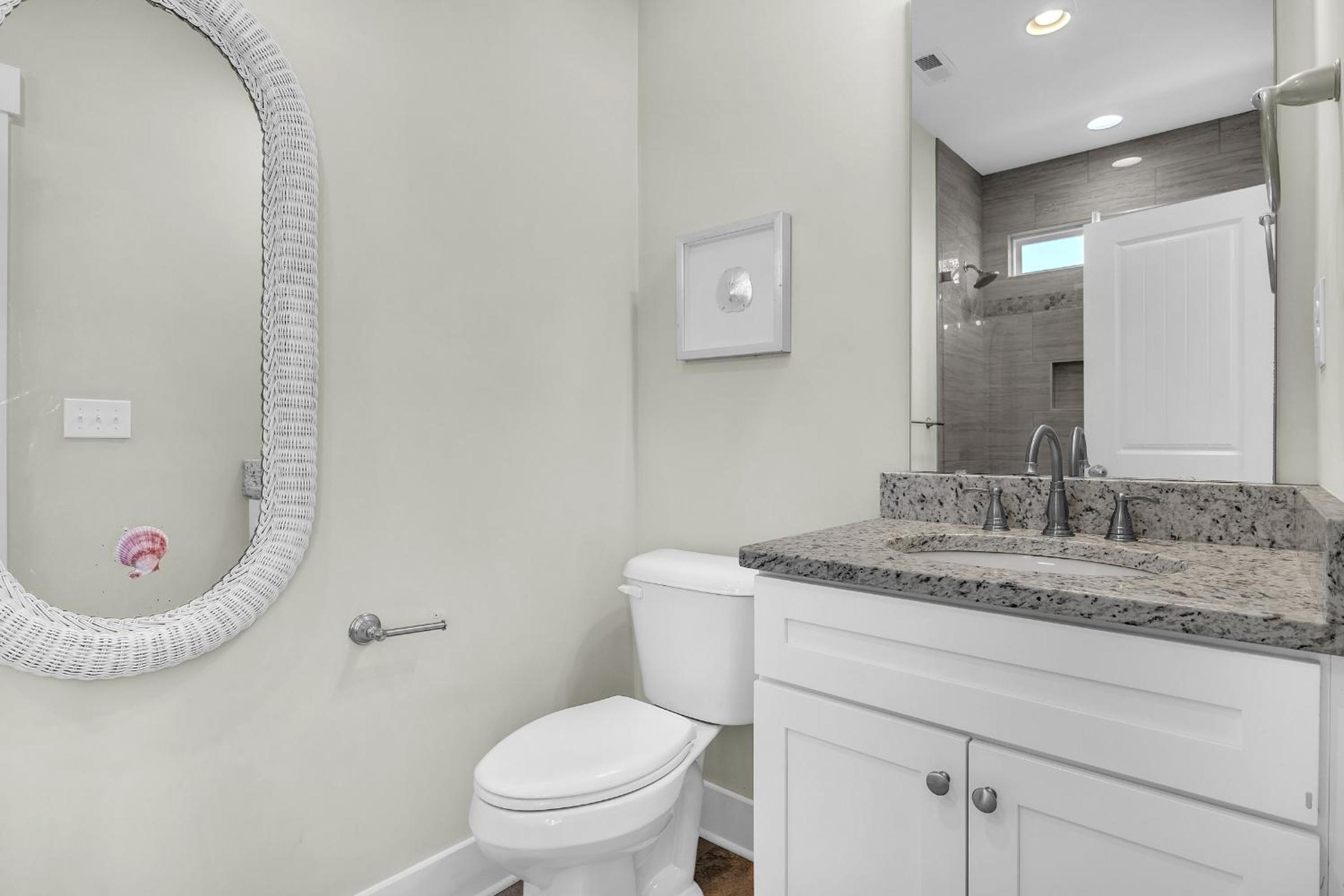 Fountains Folly by Oak Island Accommodations, photo 19