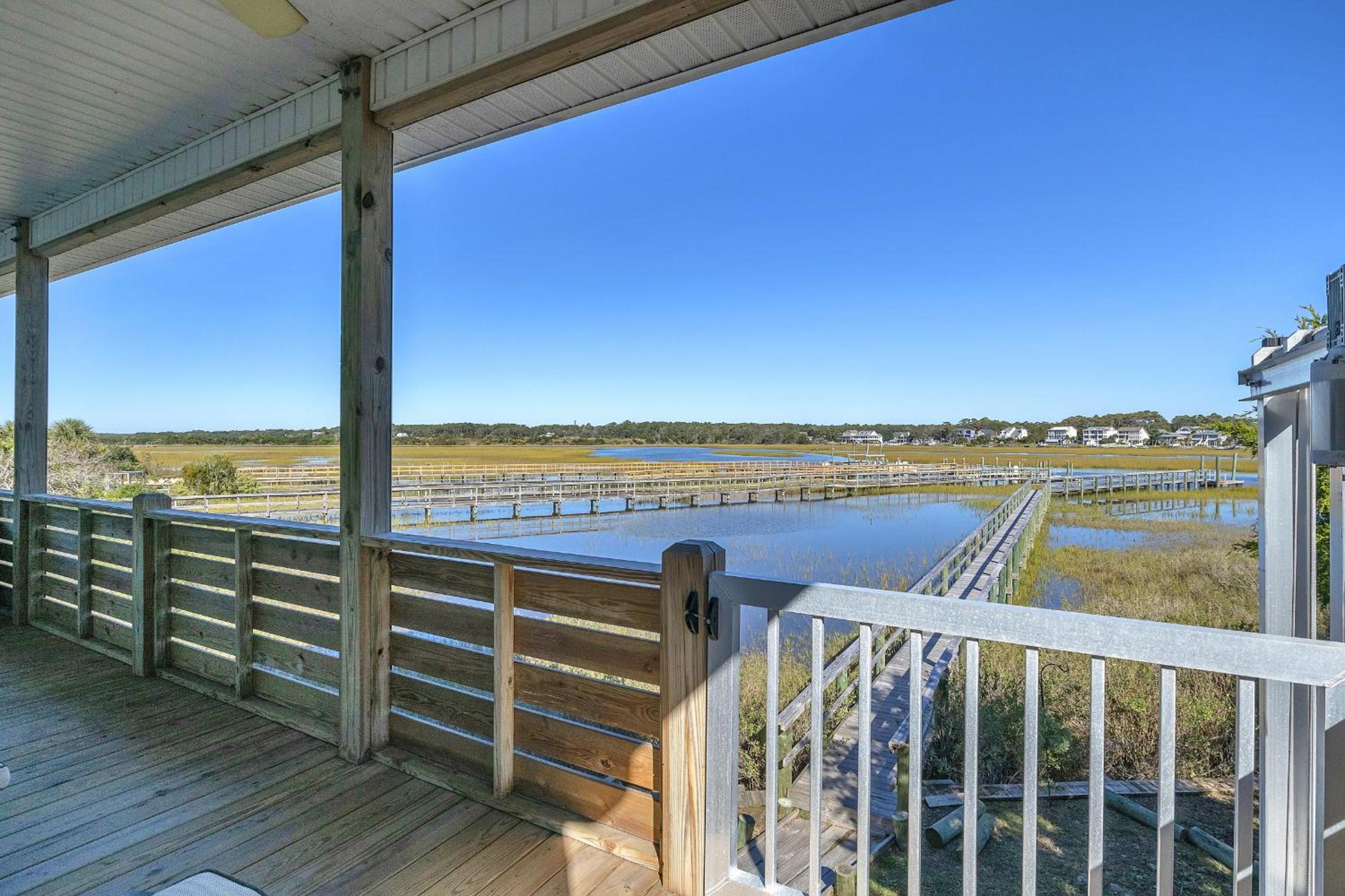 Fountains Folly by Oak Island Accommodations, photo 54