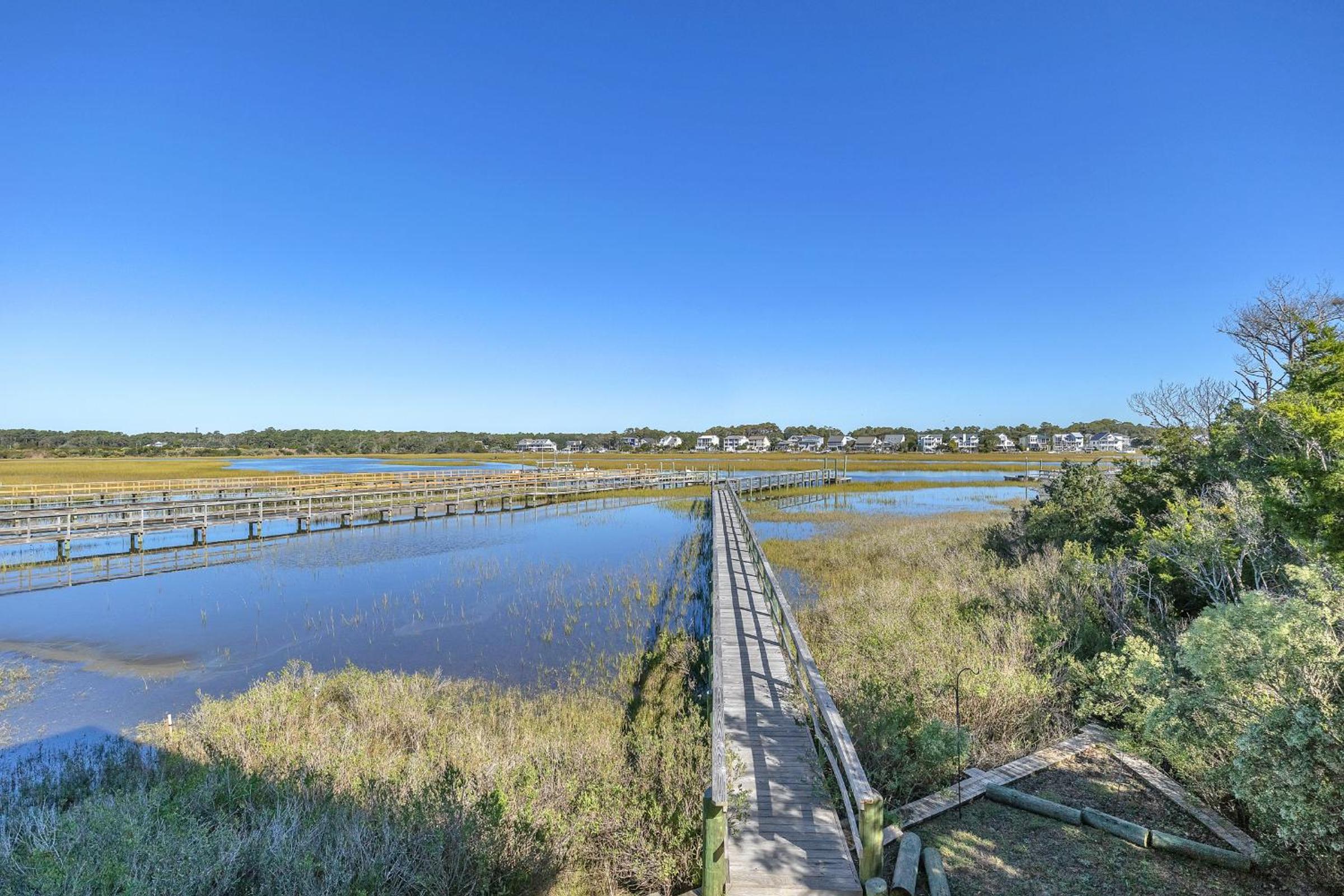 Fountains Folly by Oak Island Accommodations, photo 47