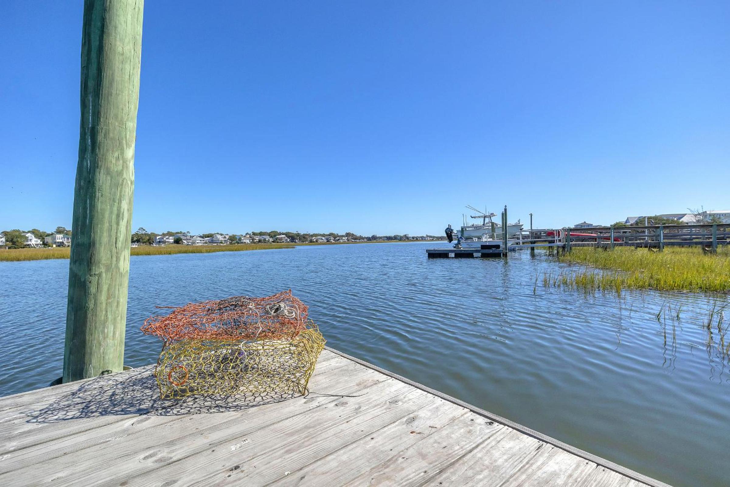 Fountains Folly by Oak Island Accommodations, photo 9