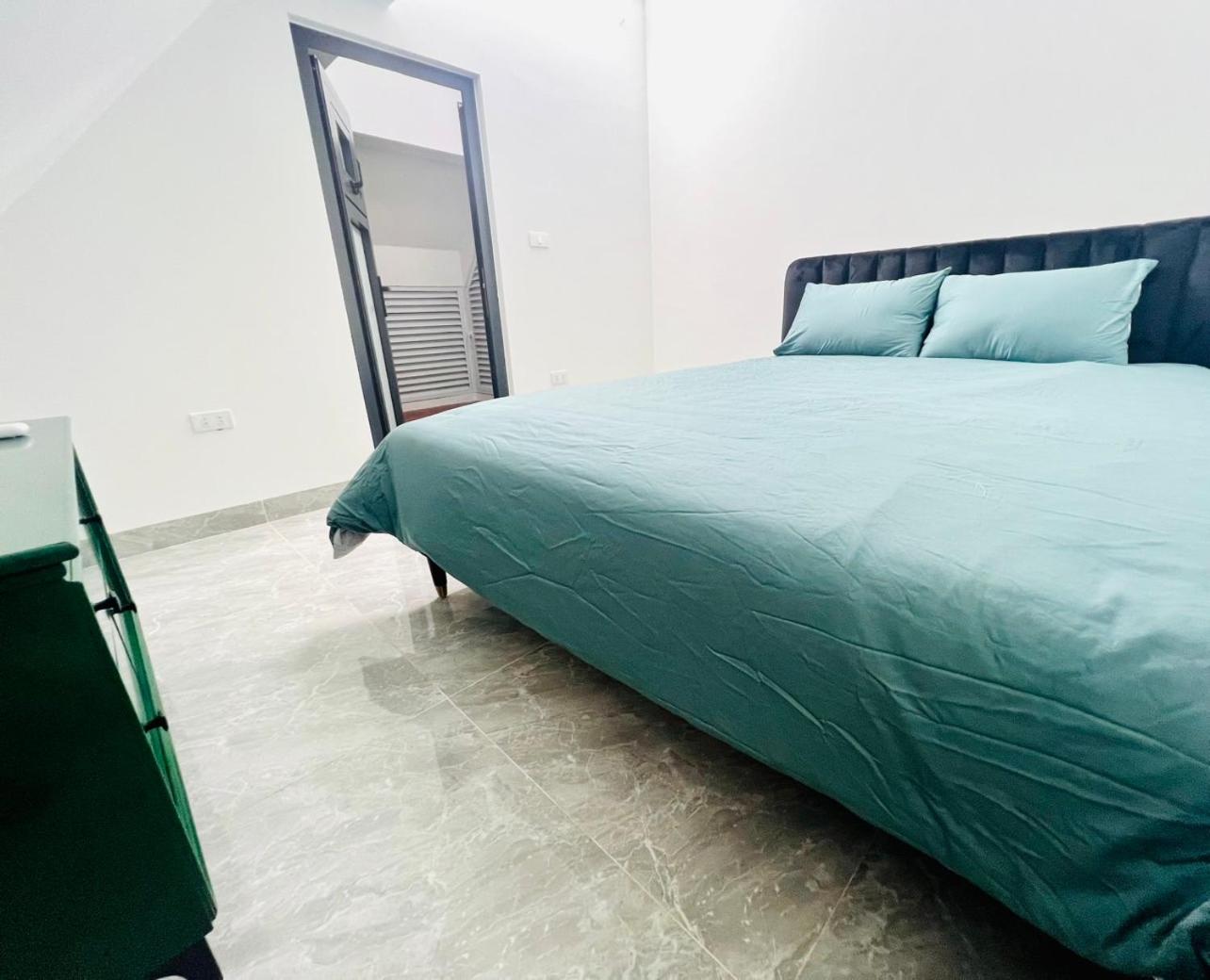 Villa 5 bedrooms in Vinhome Ocean Park