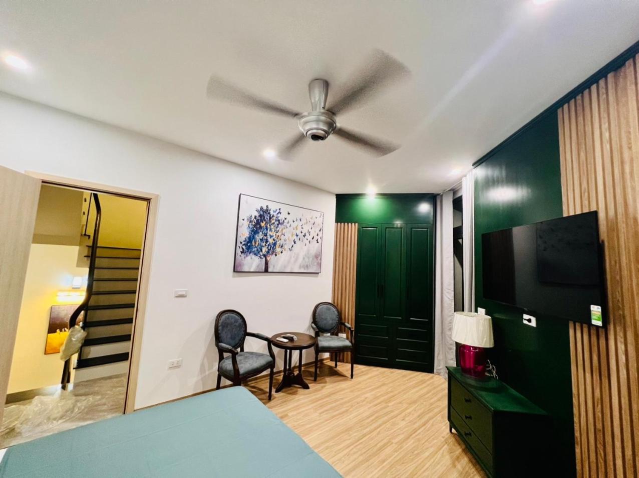 Villa 5 bedrooms in Vinhome Ocean Park