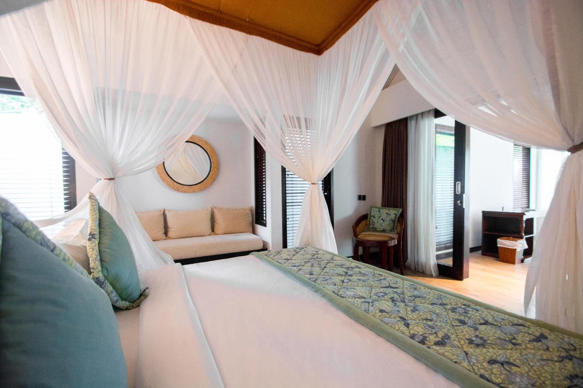 Lembongan Beach Club & Resort