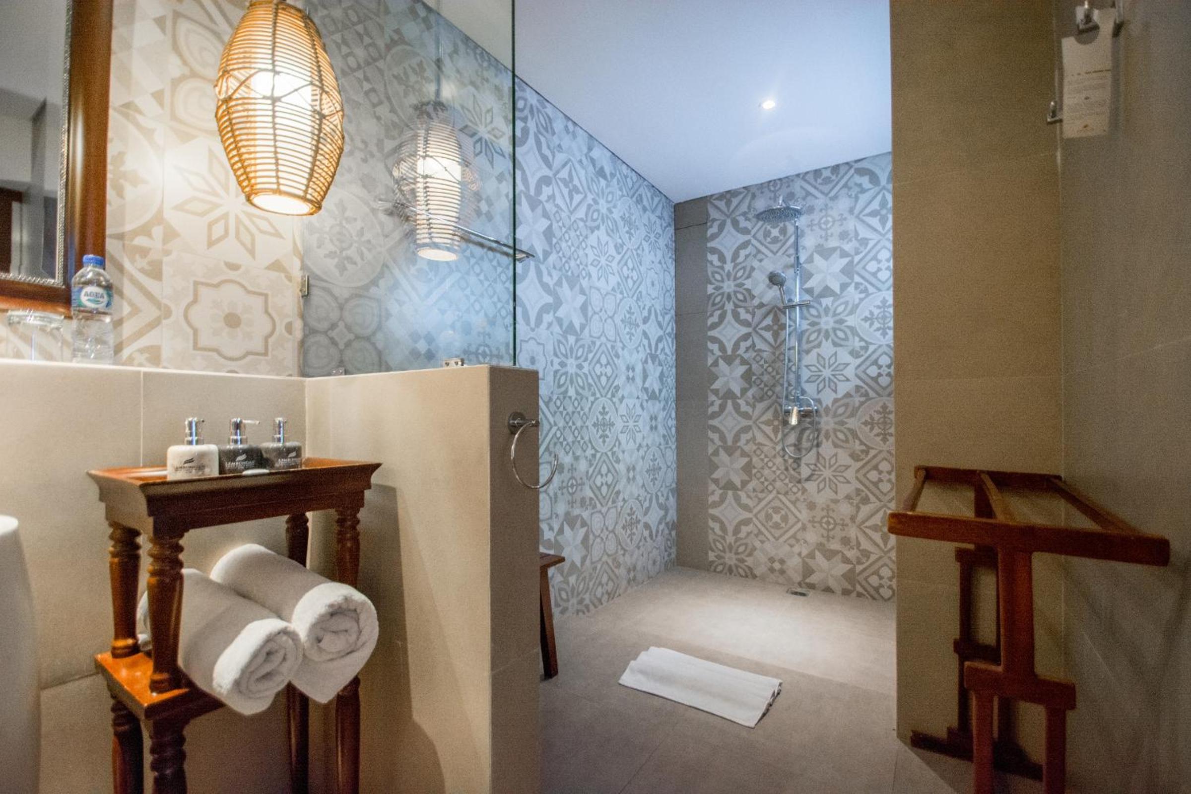 Lembongan Beach Club & Resort