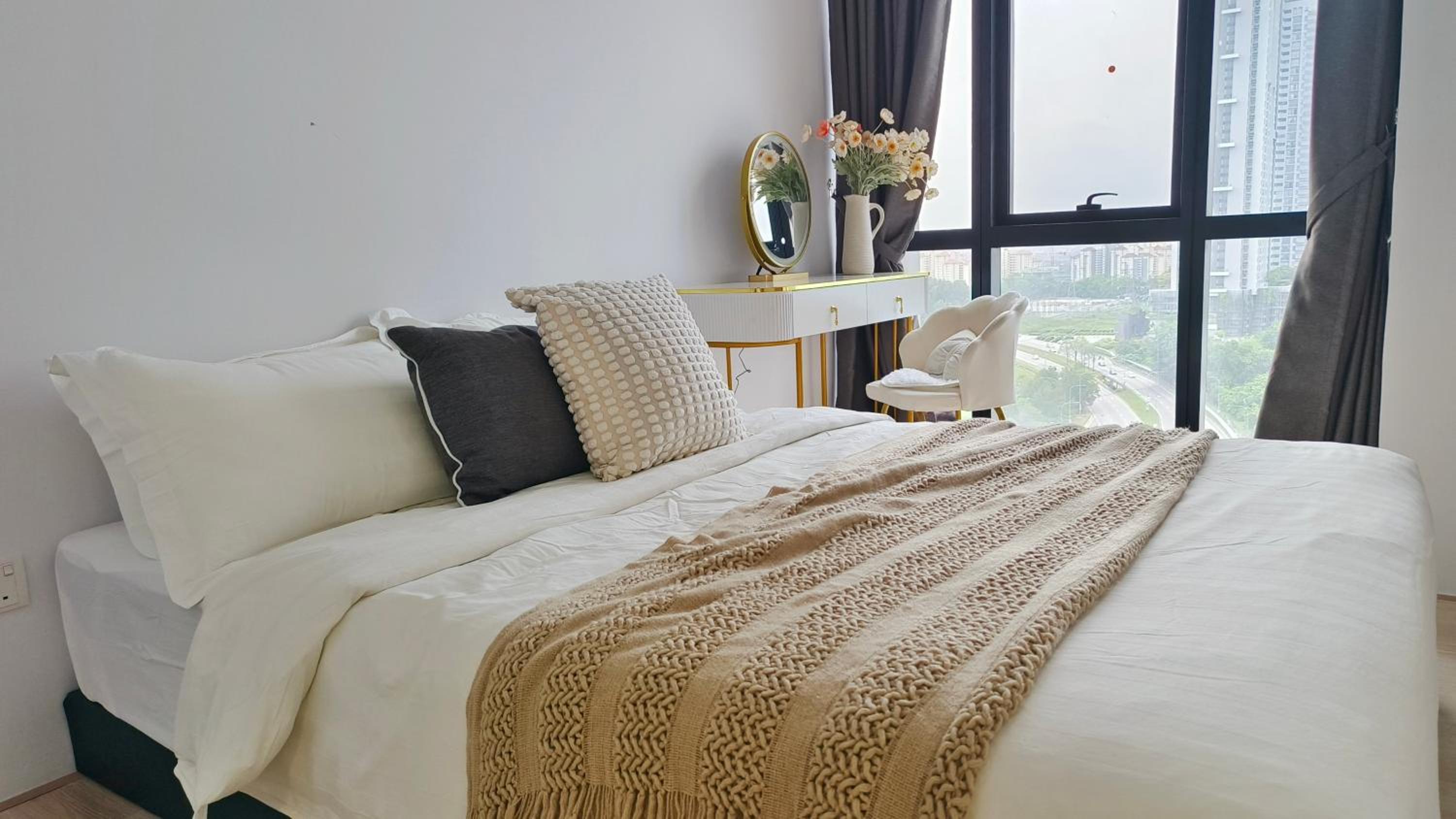 A1. The Ins @ Aurpra Place beside Pavillion Bukit Jalil