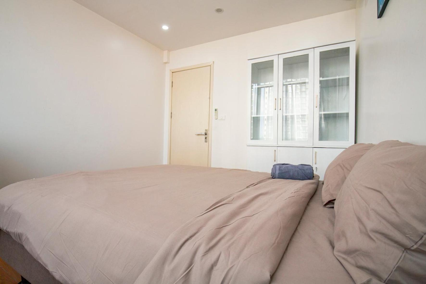 The Valley - Westlake Apartment