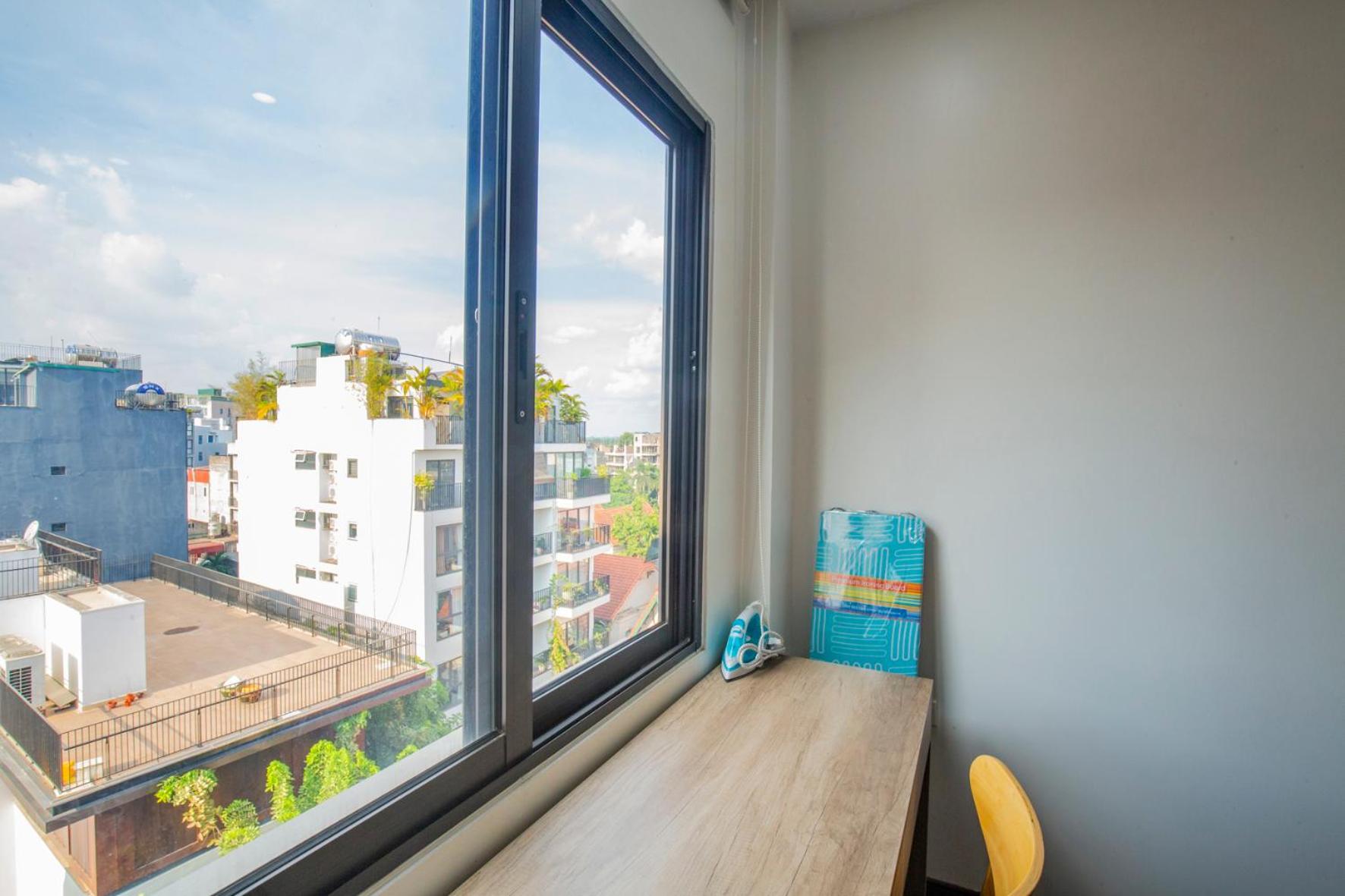 The Valley - Westlake Apartment