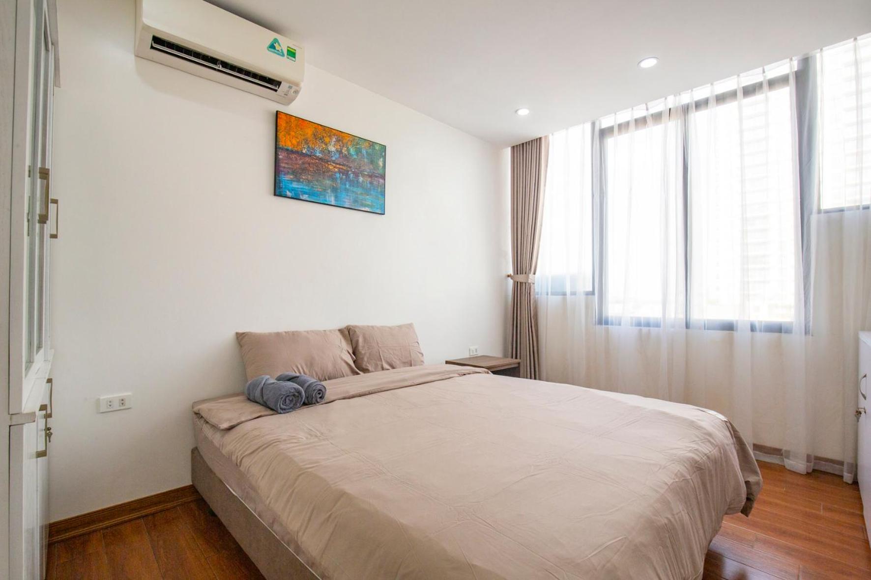 The Valley - Westlake Apartment