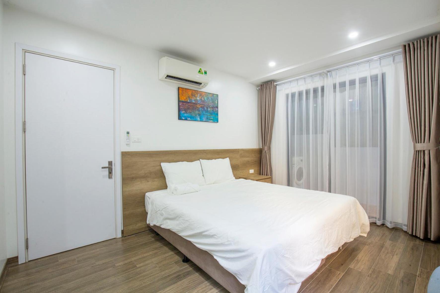 The Valley - Westlake Apartment