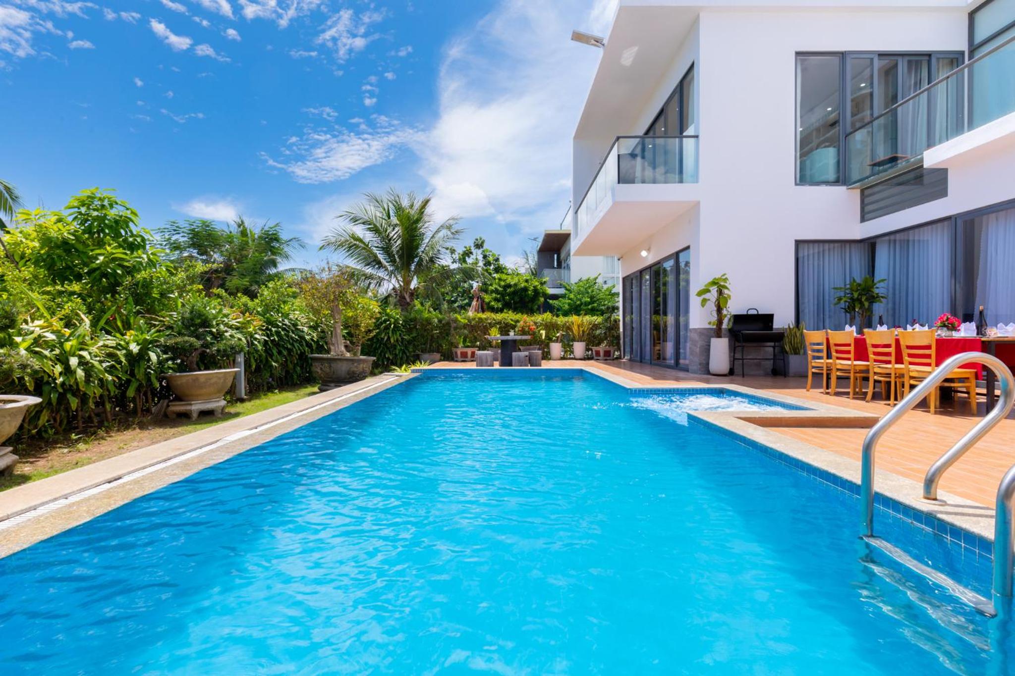 Palm Villa 41 (Luxury Villa inside Resort near The Sea) view 5