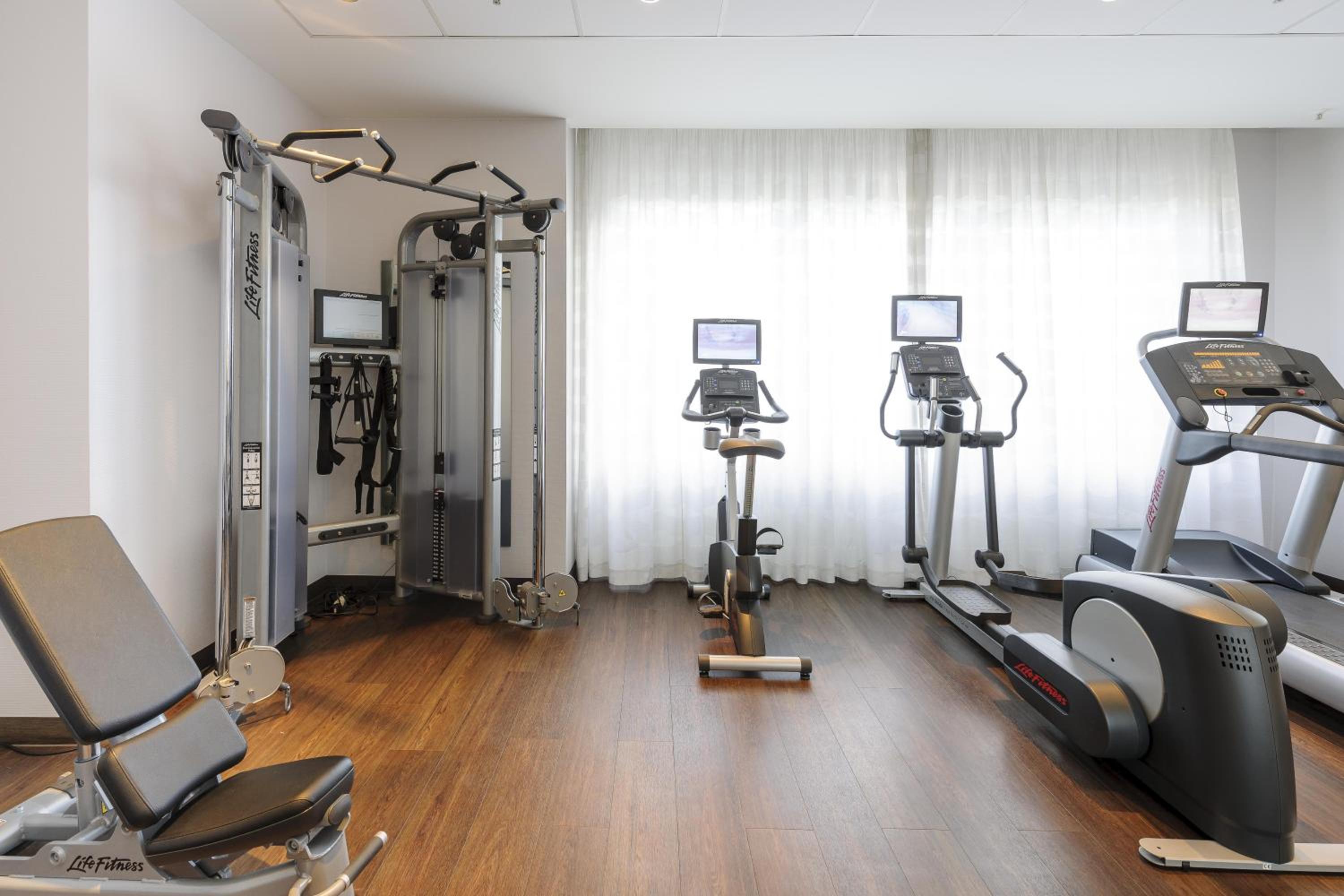 Bochum Vacations - Mercure Hotel Bochum City - Property Image 4