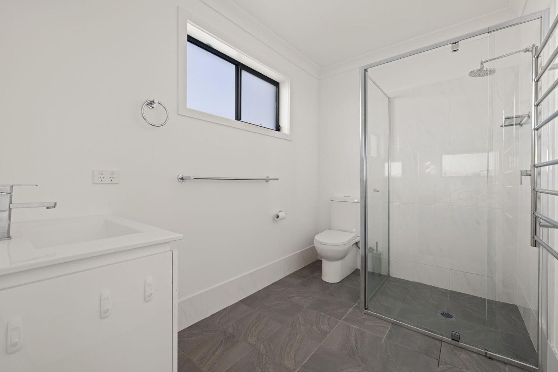 Mountain G O A T - Wood Fired Hot Tub, Pool Table, Bike Storage, Ski Drying Room, Perfect for biking or ski trips!
