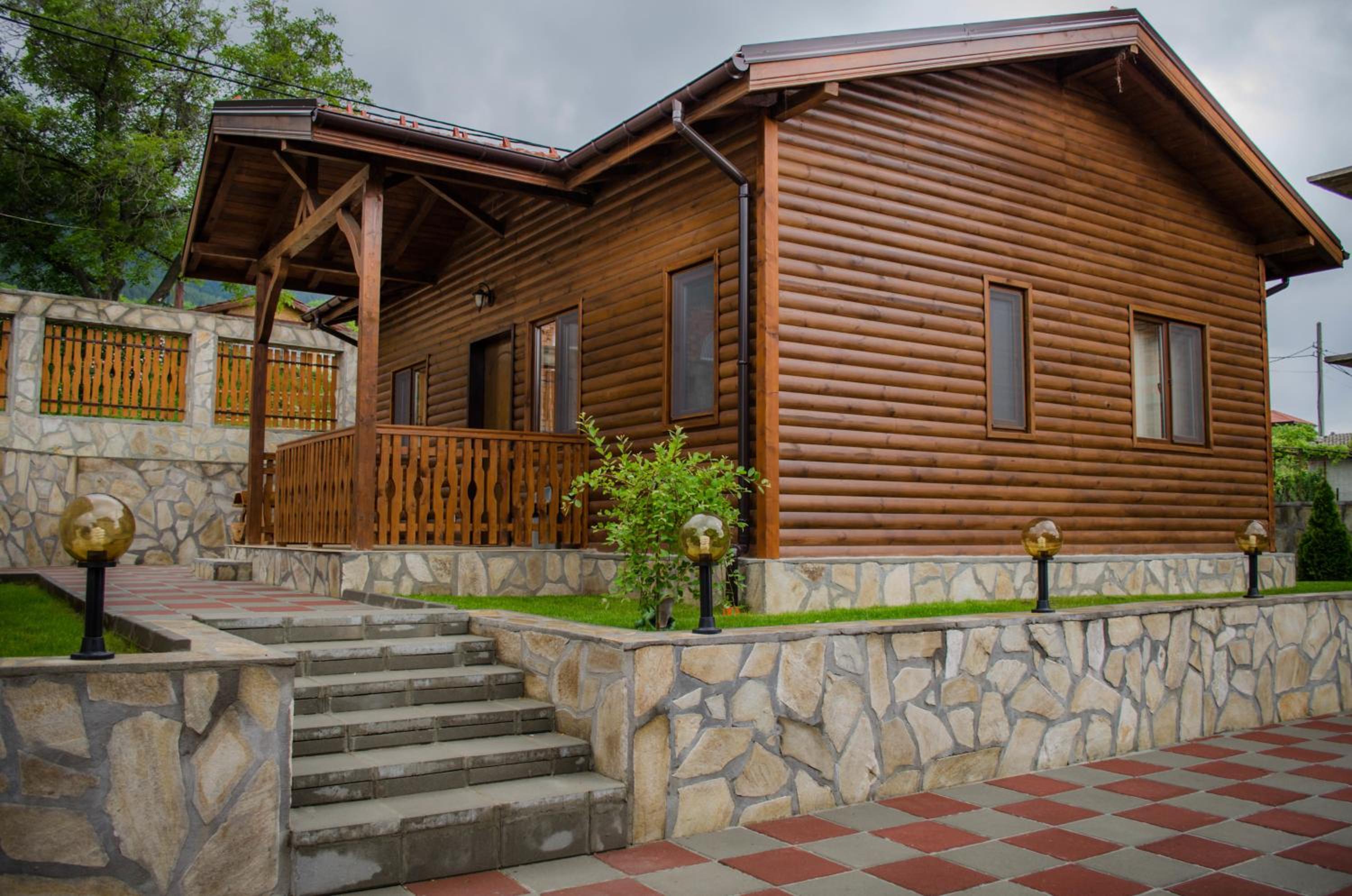 Yoneda Houses