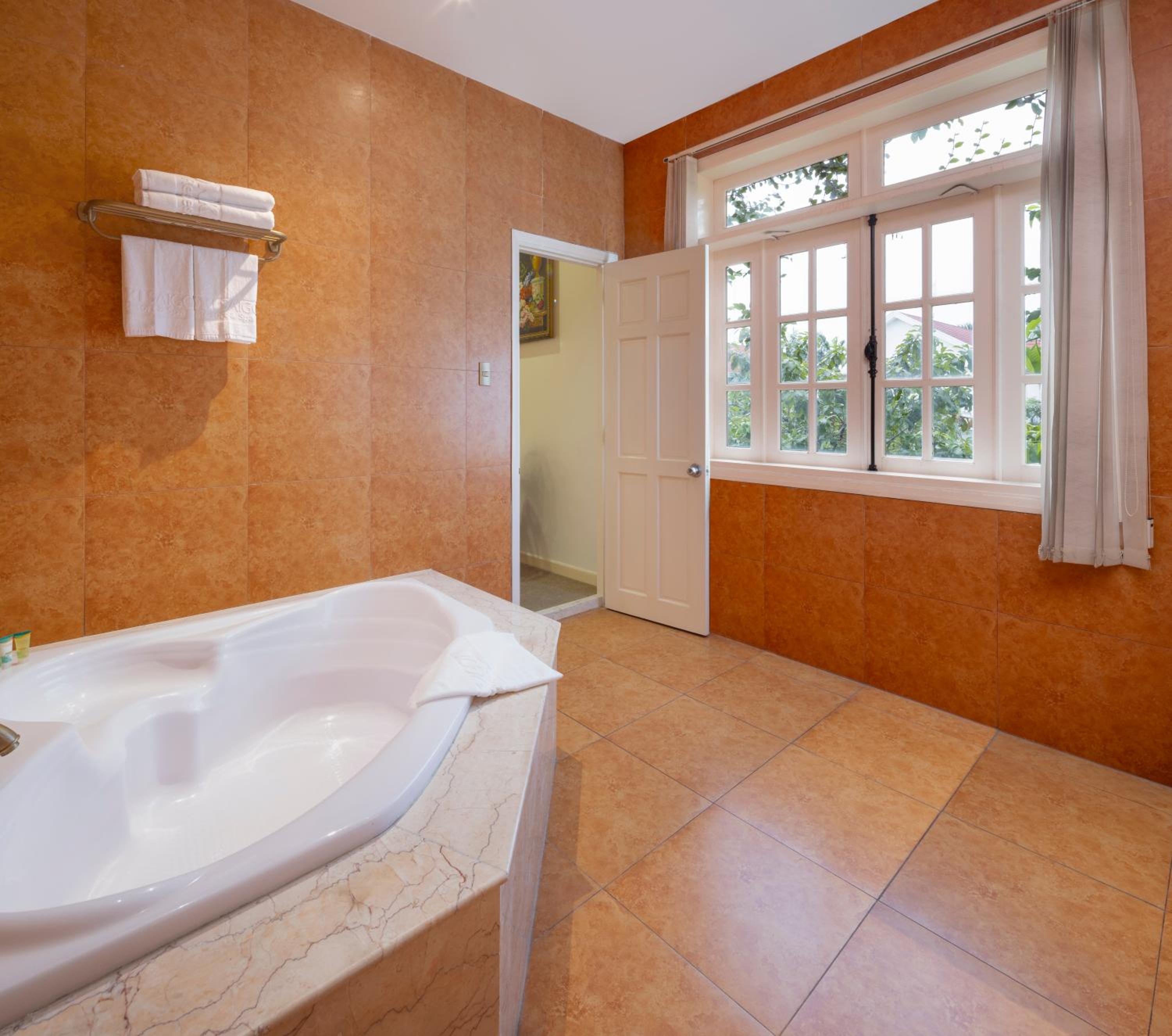 Hidden Mansions Saigon Resort
