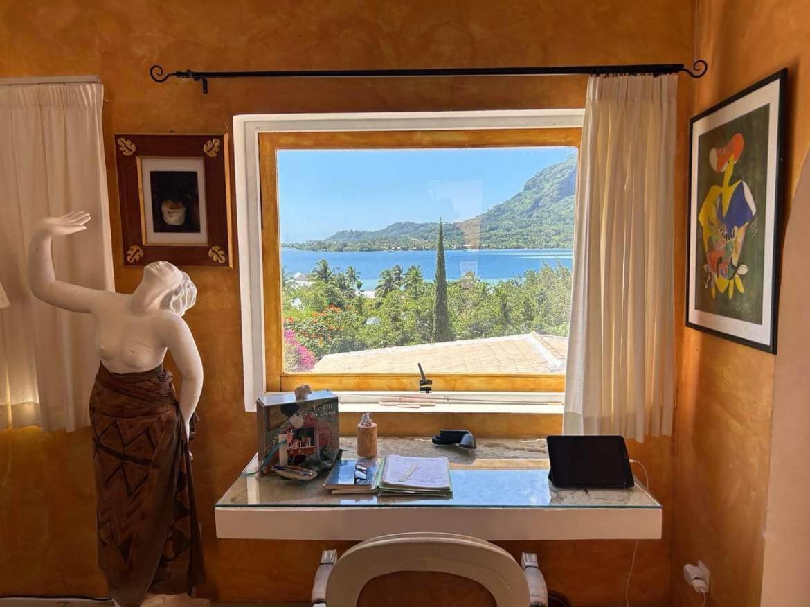 Loft dans villa d’artiste avec vue exceptionnelle.