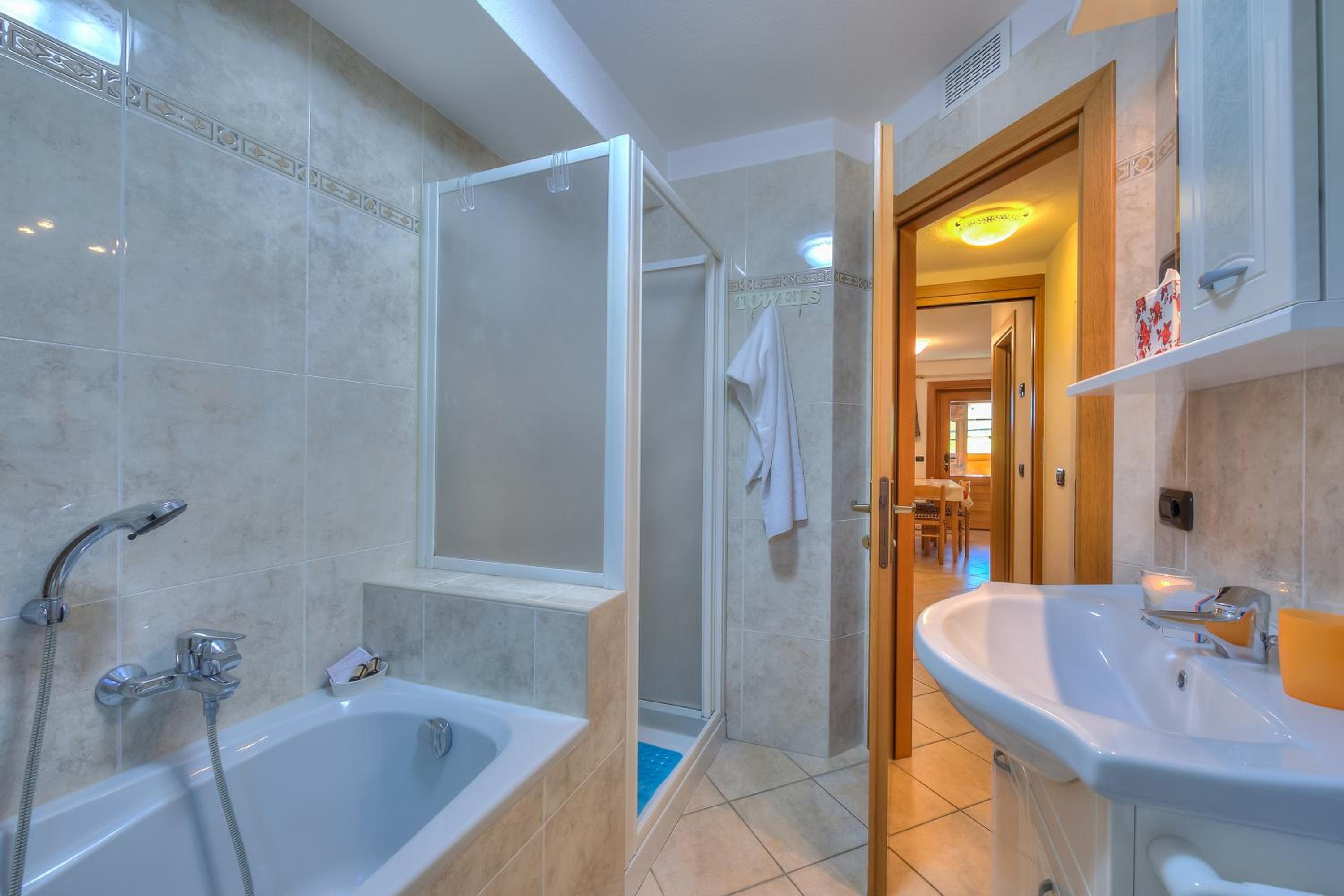 Chalet Sciachilo Ski In-Ski Out 10m - Happy Rentals