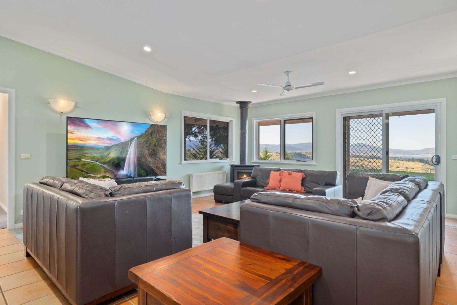 Mountain Lowry Lodge
