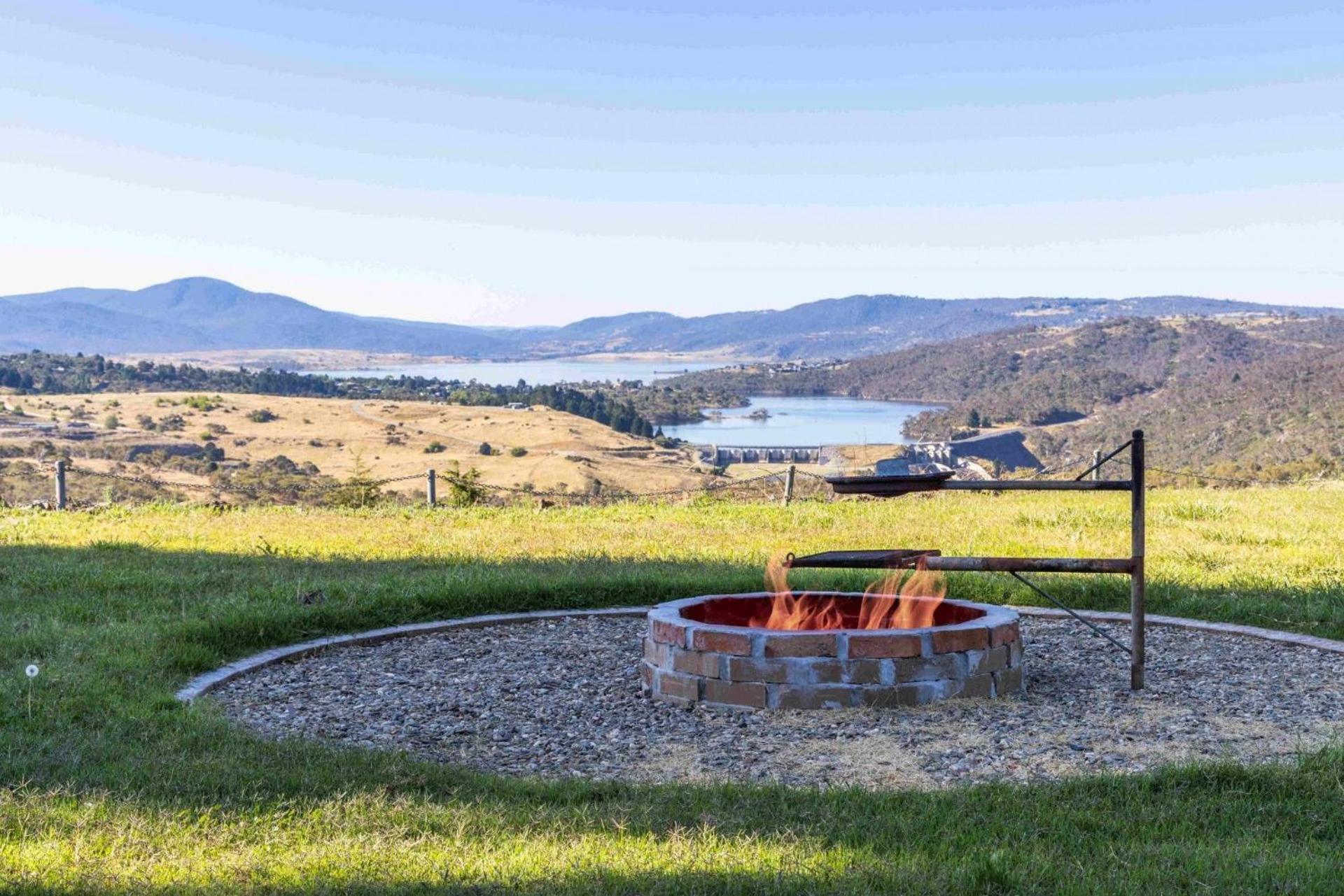 Mountain Lowry Lodge