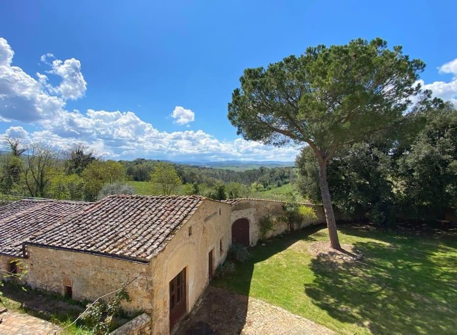 Tenuta Uzielli an elegant countryside villa view 4
