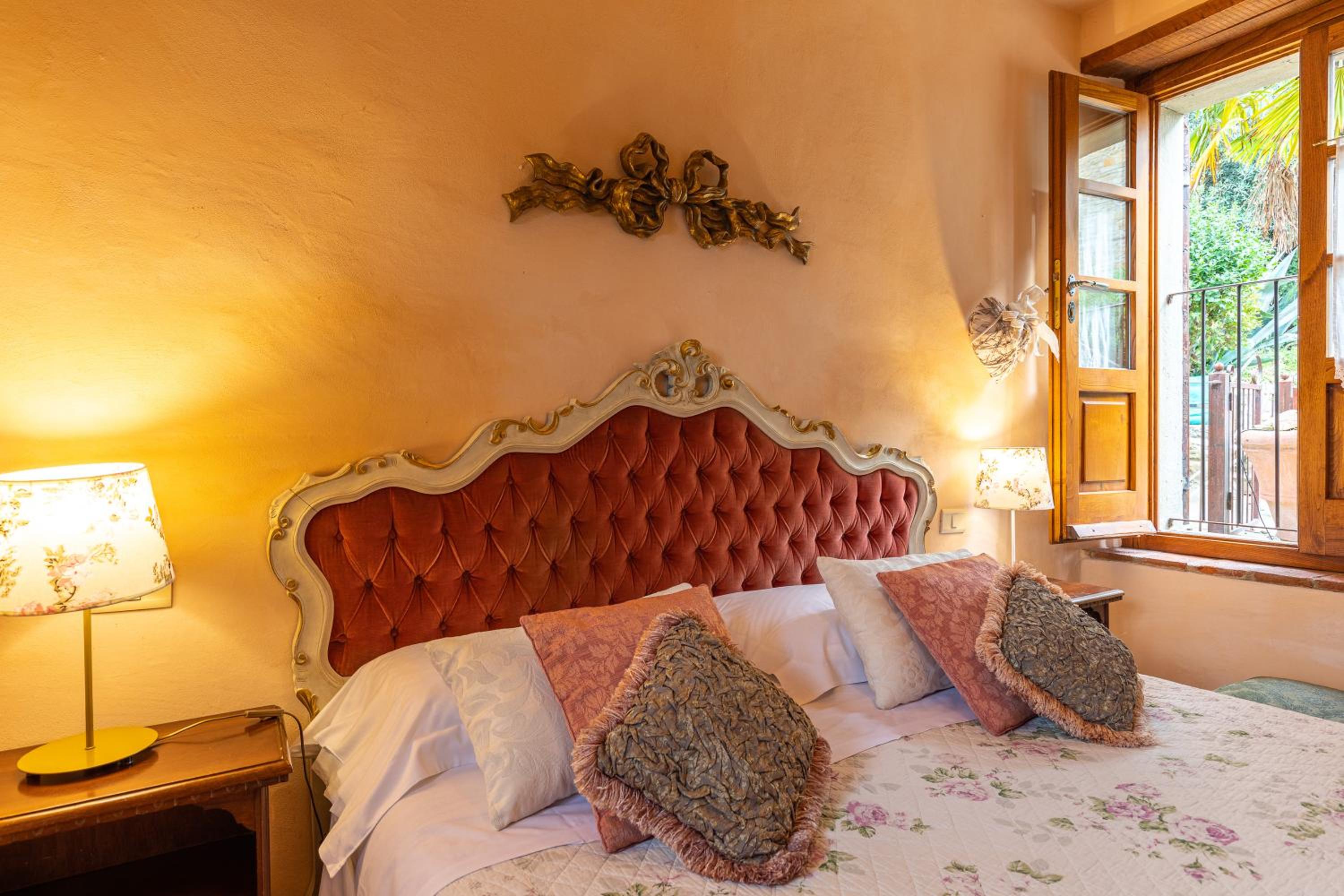 Borgo Dolci Colline Resort Ziraia view 5