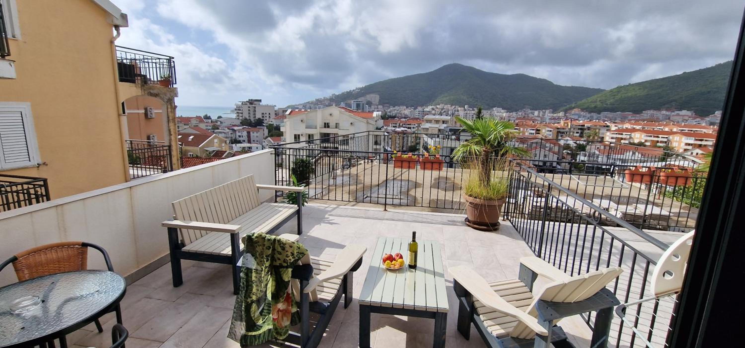 Villa Lutovac Budva view 2