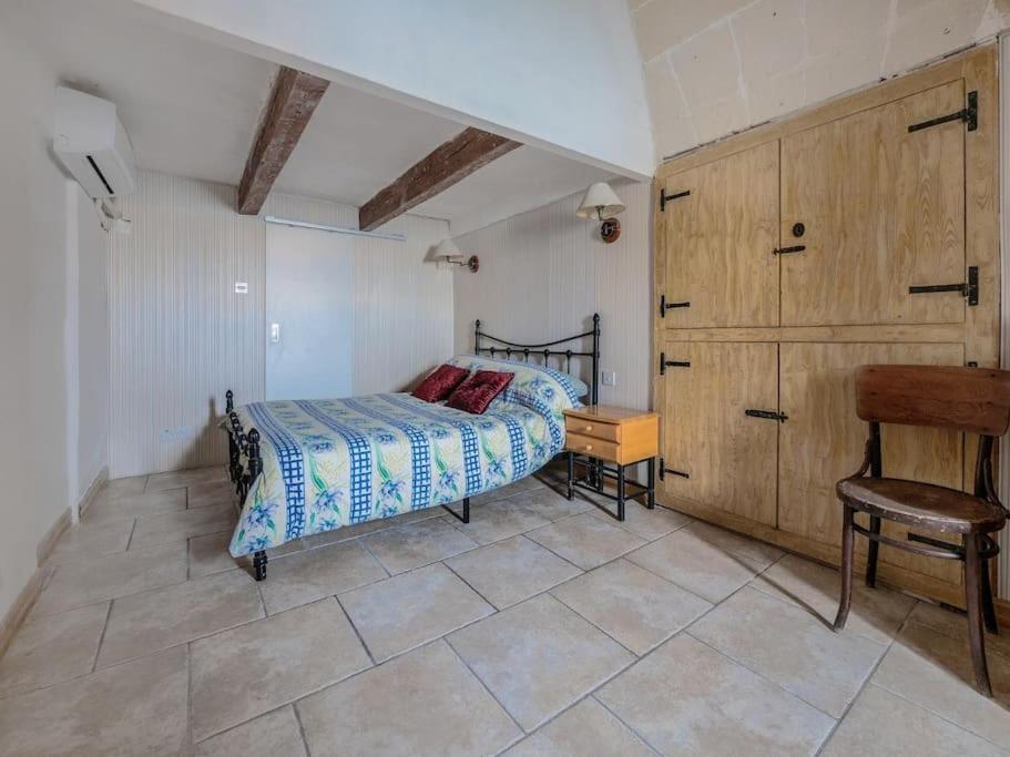 SeaFront Apartment In Valletta