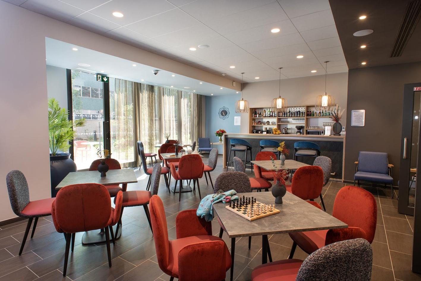 restaurant