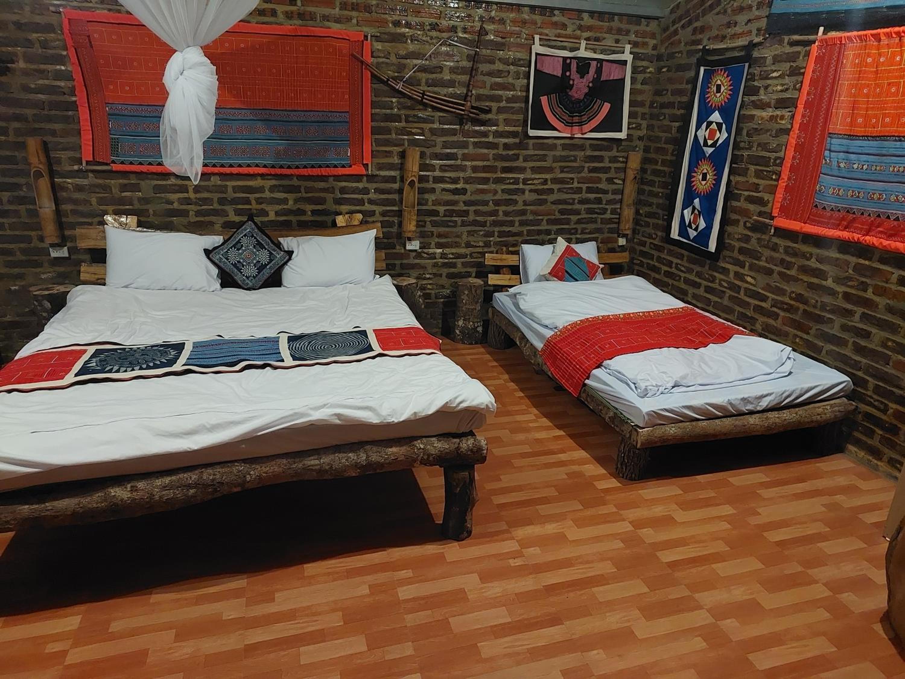 A La Homestay