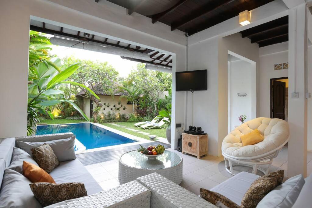 Private villa with pool near 66 in Seminyak