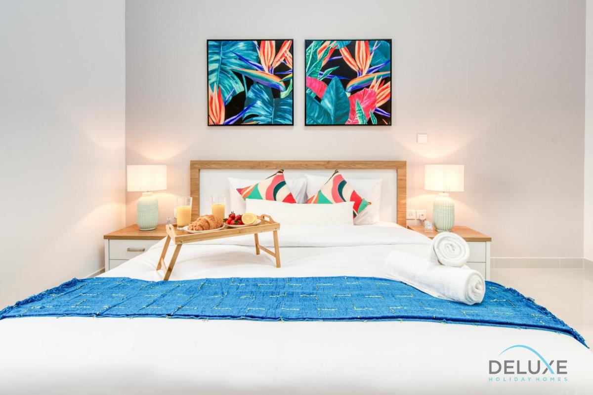 Vivid 2BR at Canal Residences West Dubai Sports City by Deluxe Holiday Homes