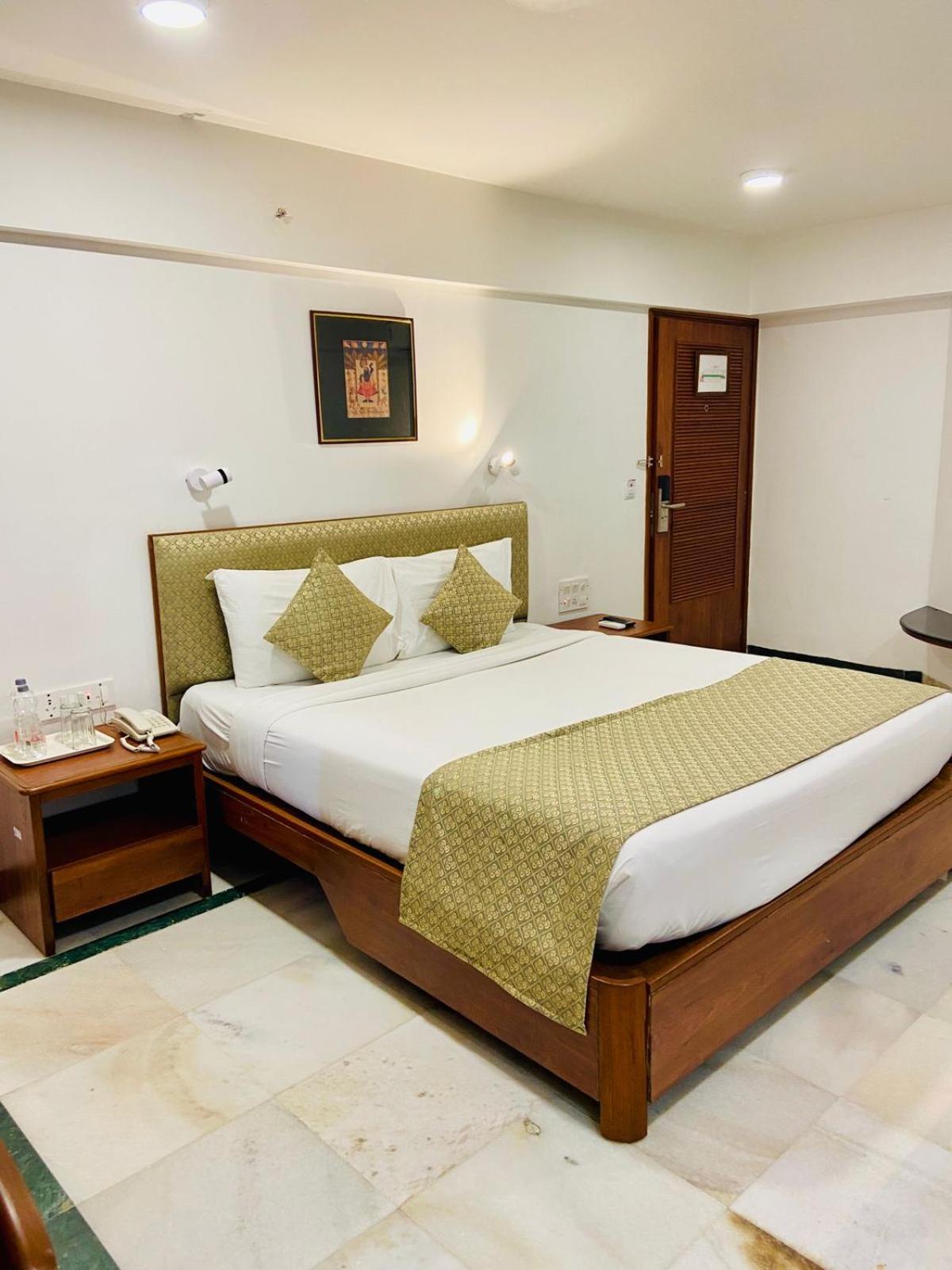 Mumbai Vacations - Hotel Parle International - Property Image 81