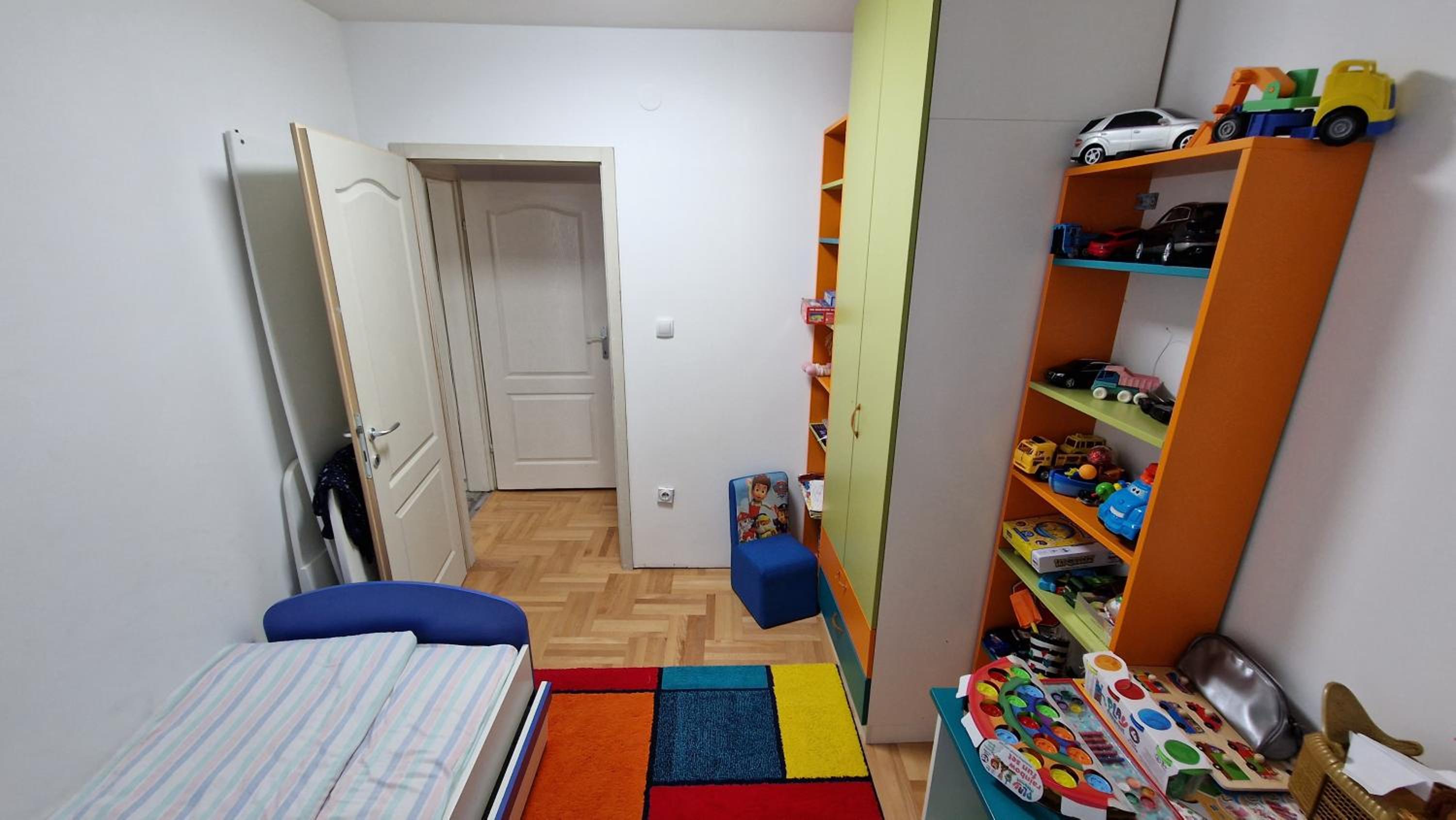 Photo 18