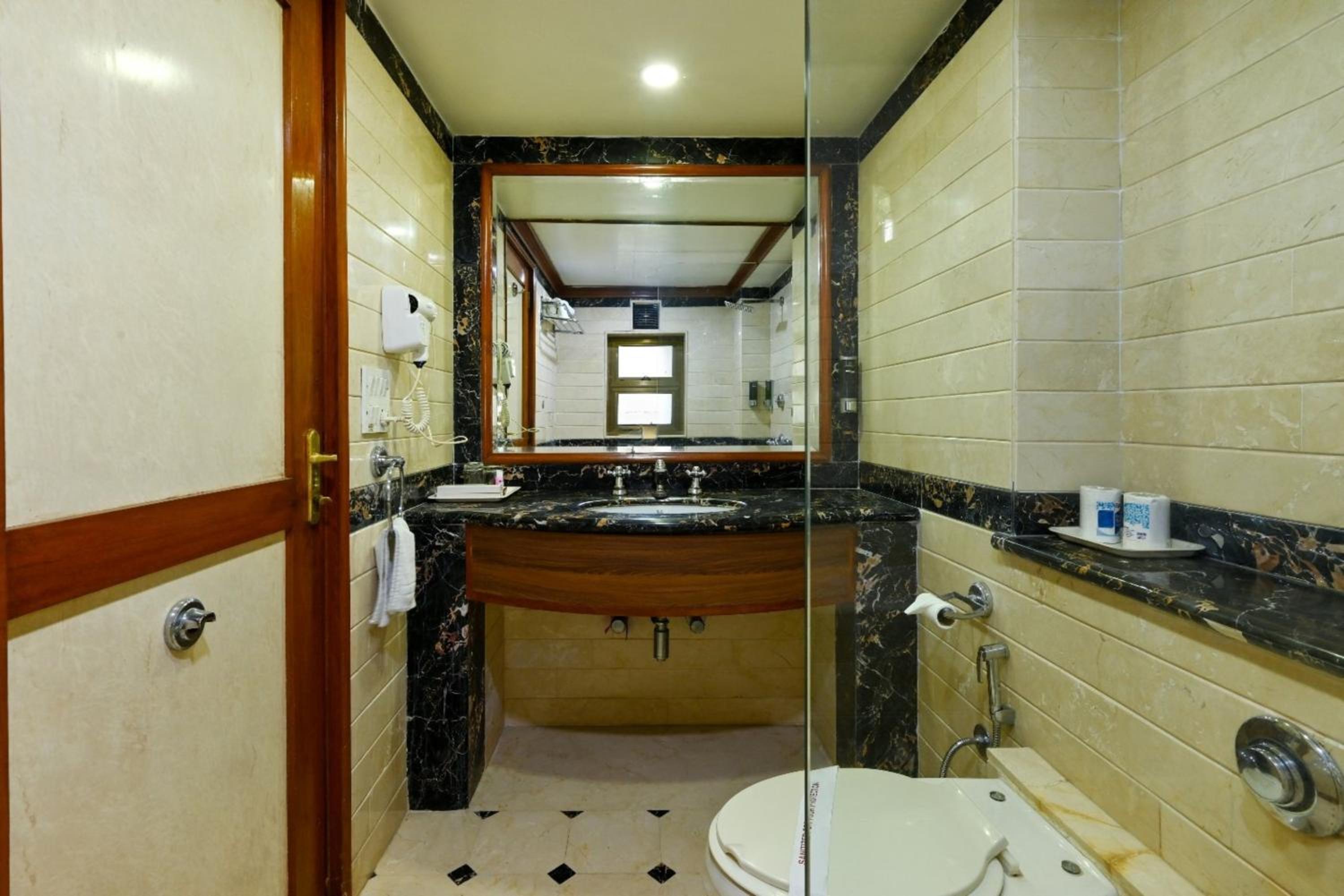Mumbai Vacations - Hotel Parle International - Property Image 14