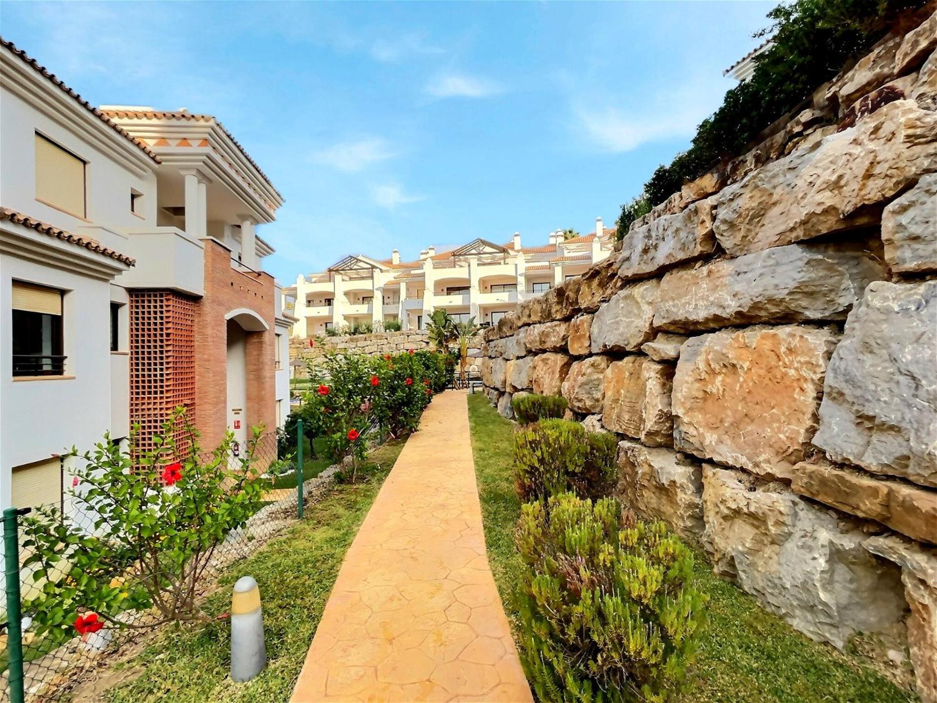 Spectacular 3 Bedroom Penthouse Apartment