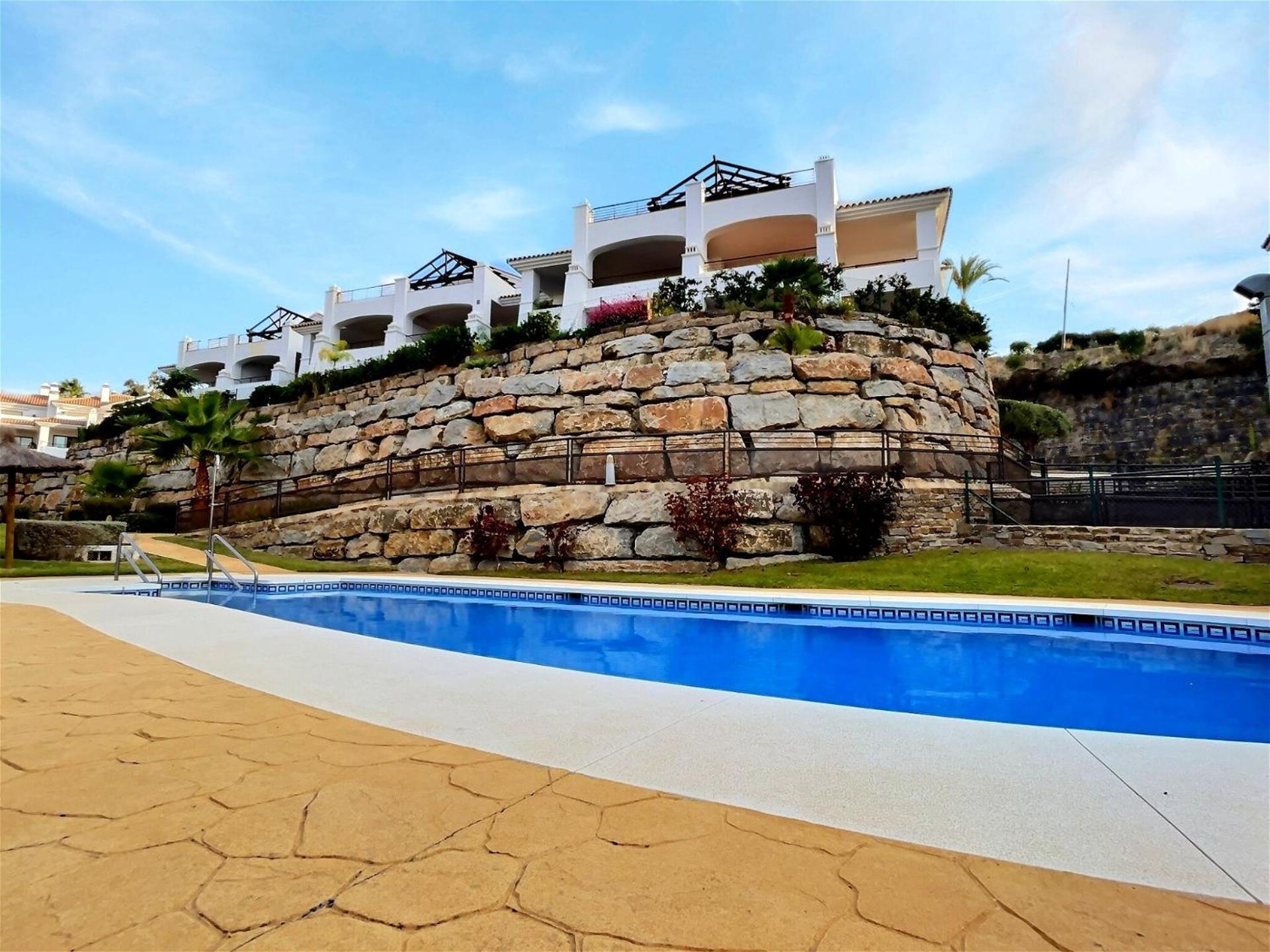 Spectacular 3 Bedroom Penthouse Apartment