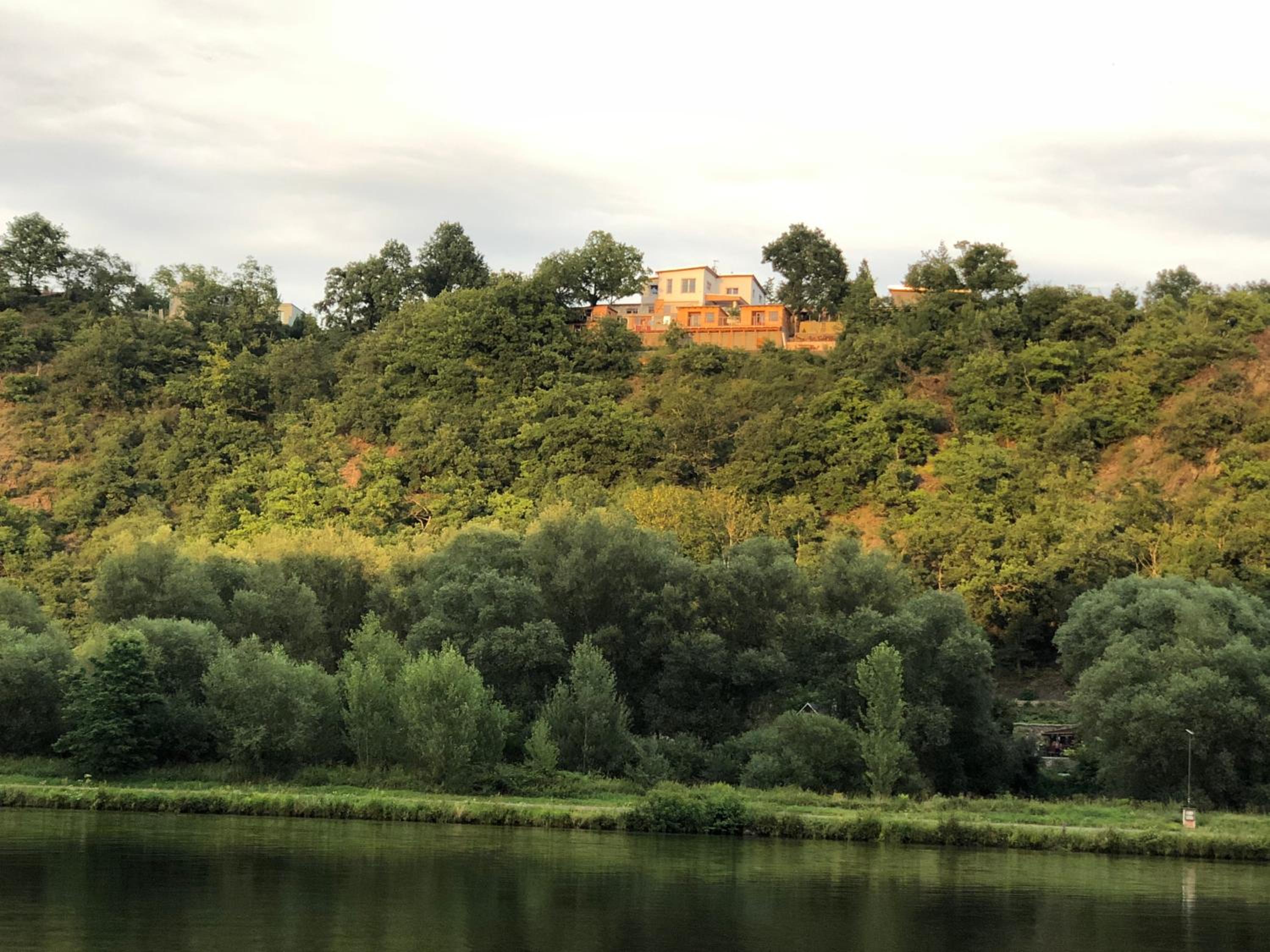 Apartmán - D - Vyhlídka nad řekou