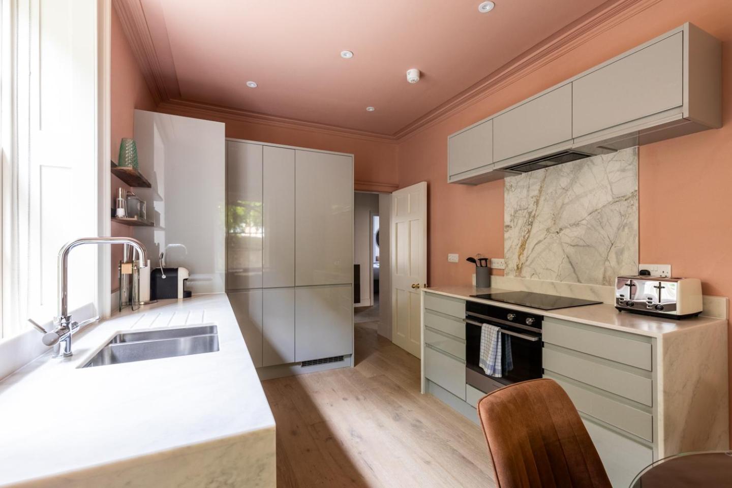 Russell House Suites