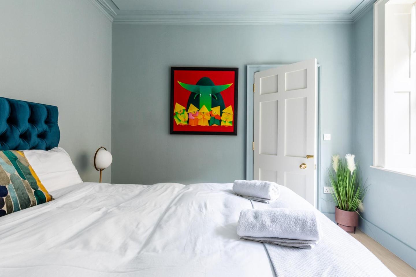 Russell House Suites