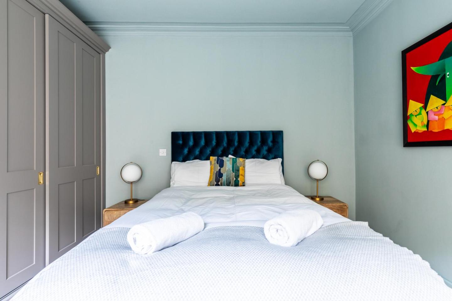 Russell House Suites