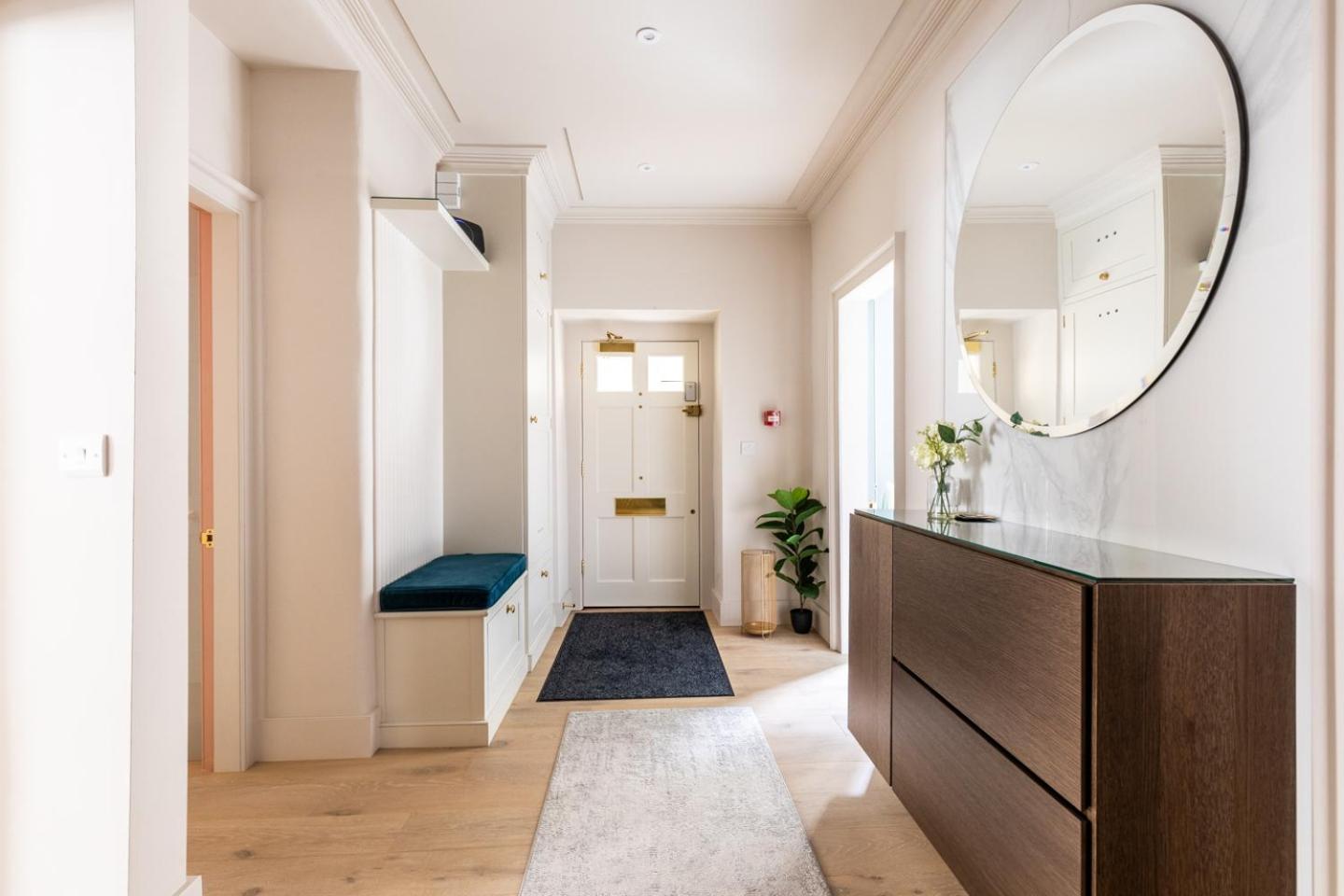 Russell House Suites