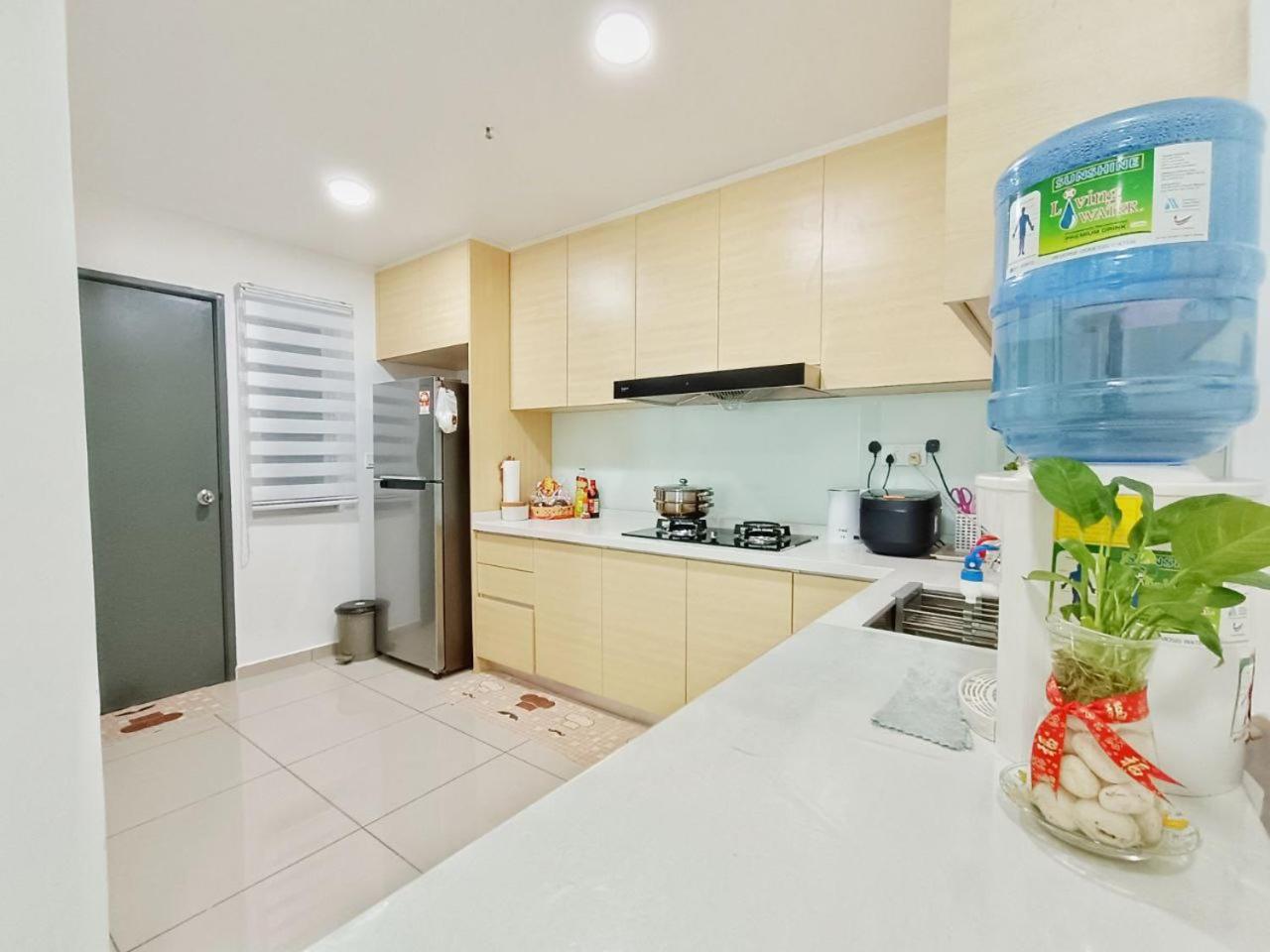 Metropol Serviced Apartment 3BR Pool VIEW photo 3