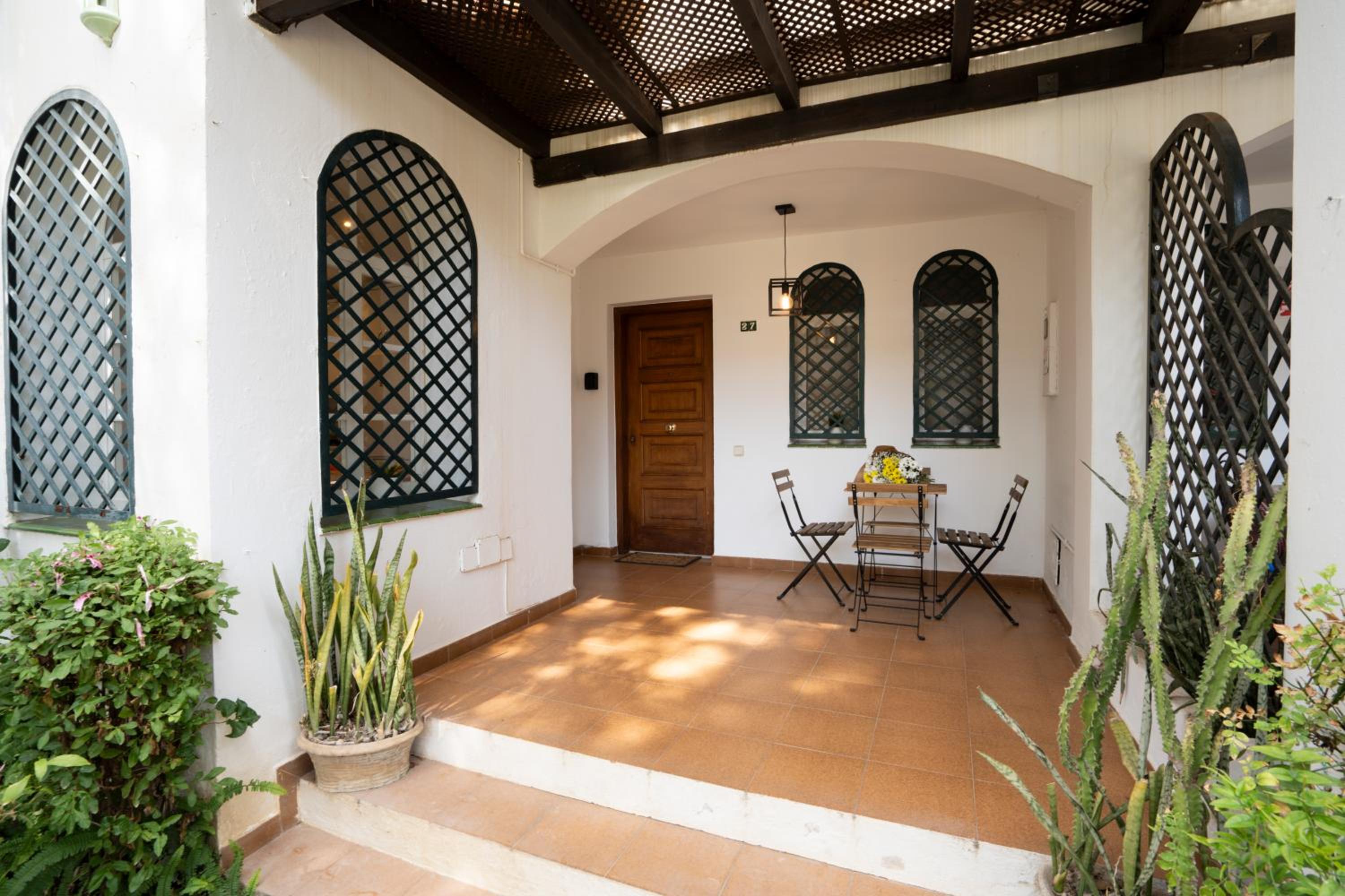 Chic Dream Home, Rooftop BBQ, 9 Pools, Golf Views view 4