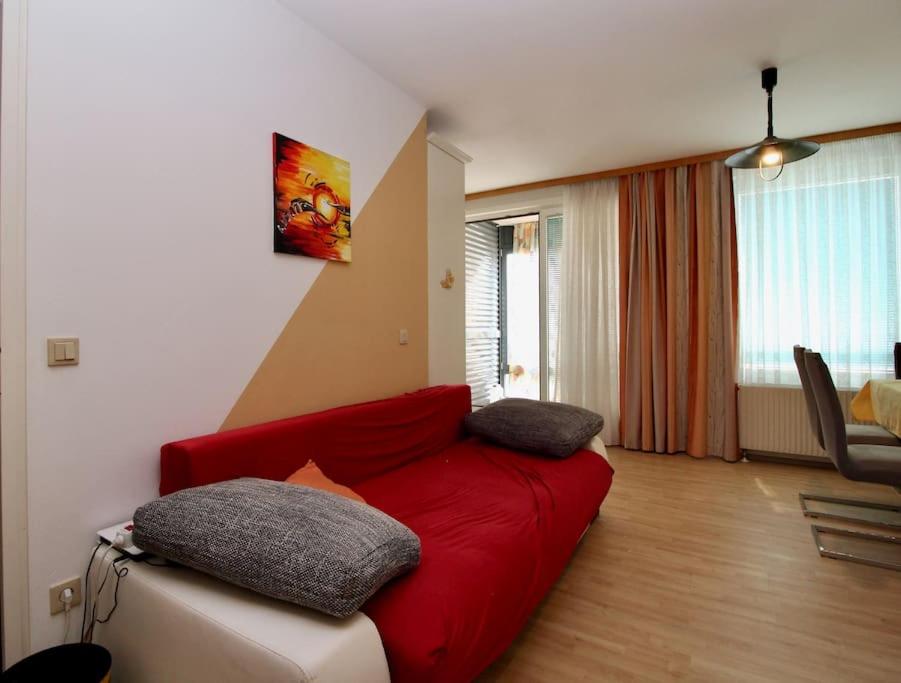 Cozy Apartment FREE parking