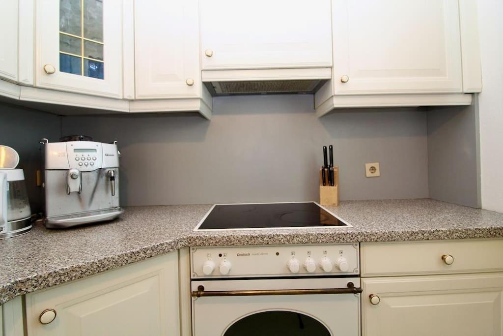 Cozy Apartment FREE parking