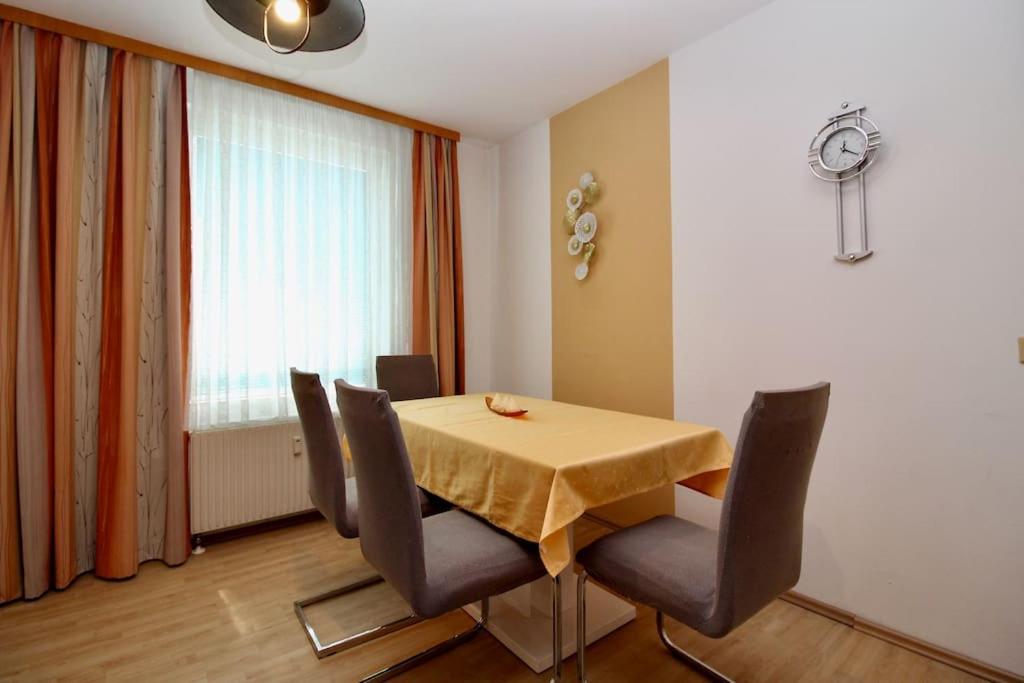 Cozy Apartment FREE parking