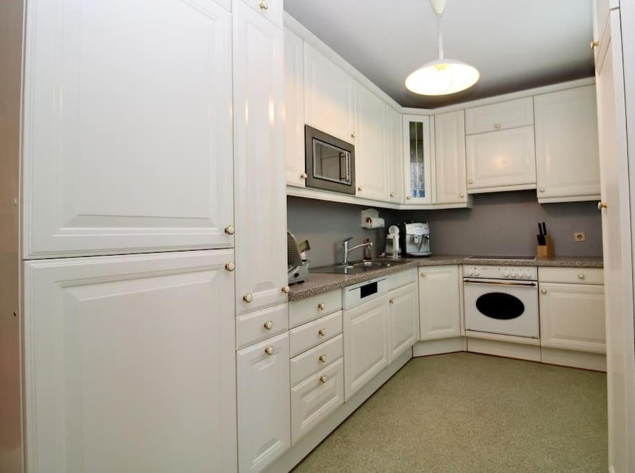 Cozy Apartment FREE parking